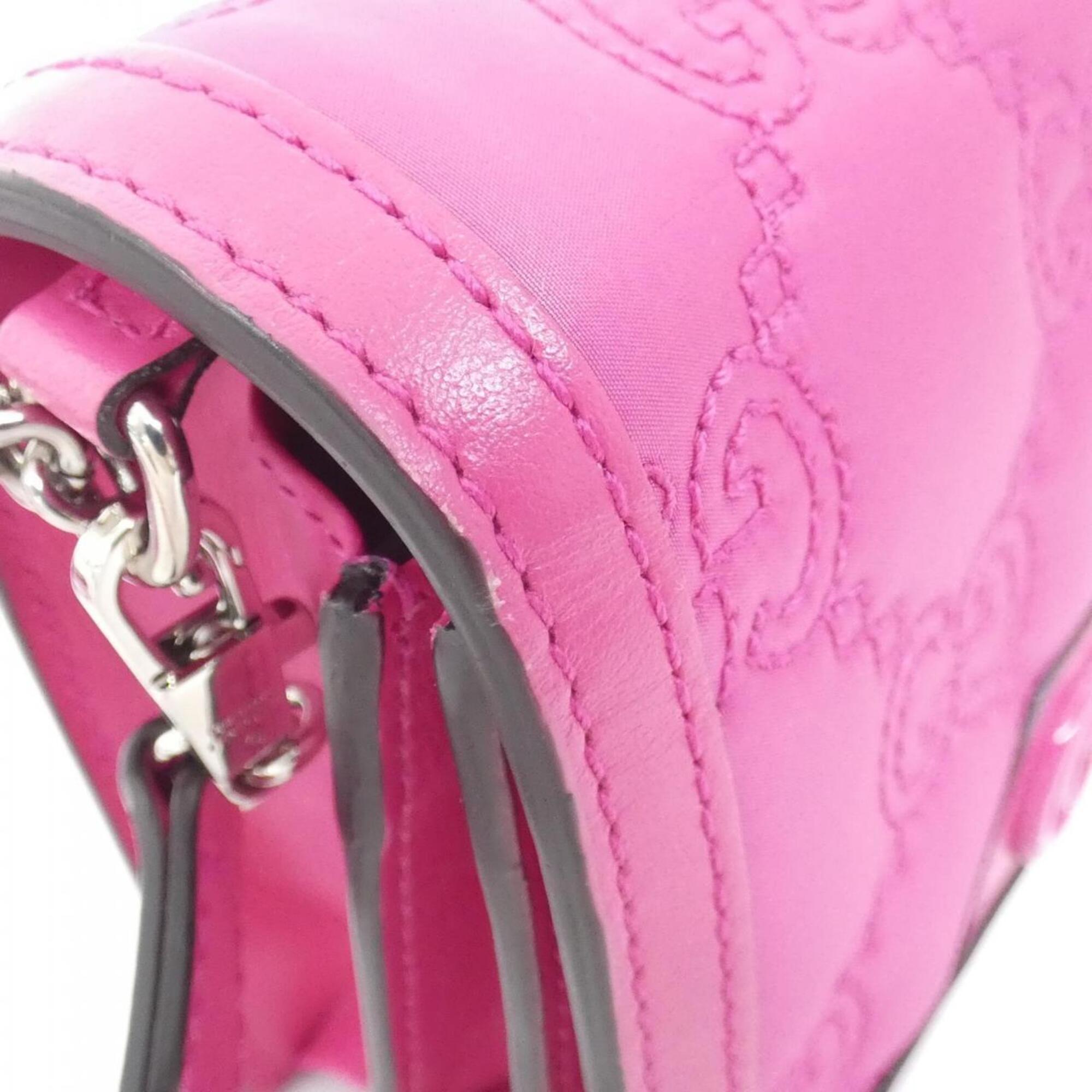 Gucci Pink Nylon Shoulder Bag (Pre-Owned)