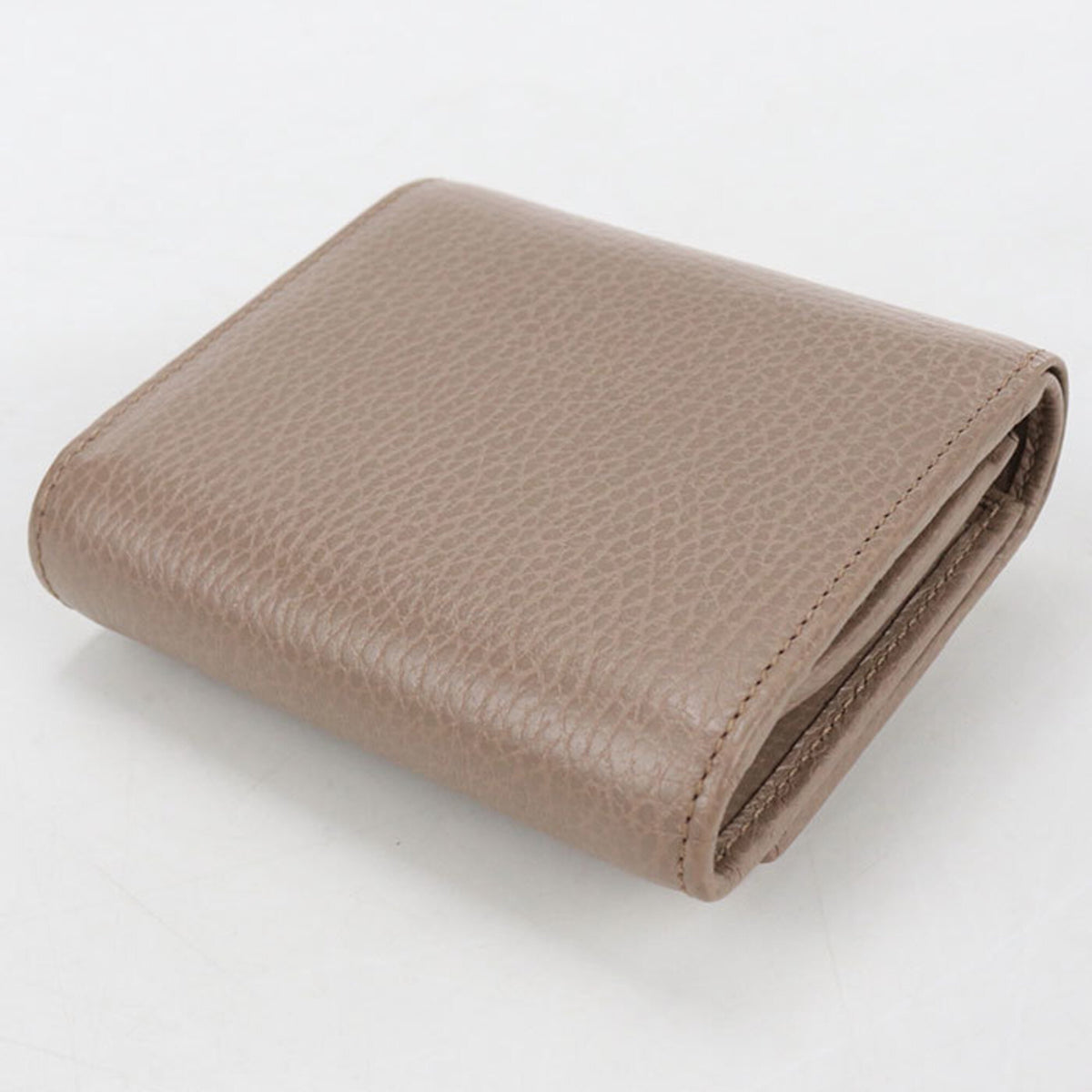 Gucci Beige Leather Wallet (Bi-Fold) (Pre-Owned)