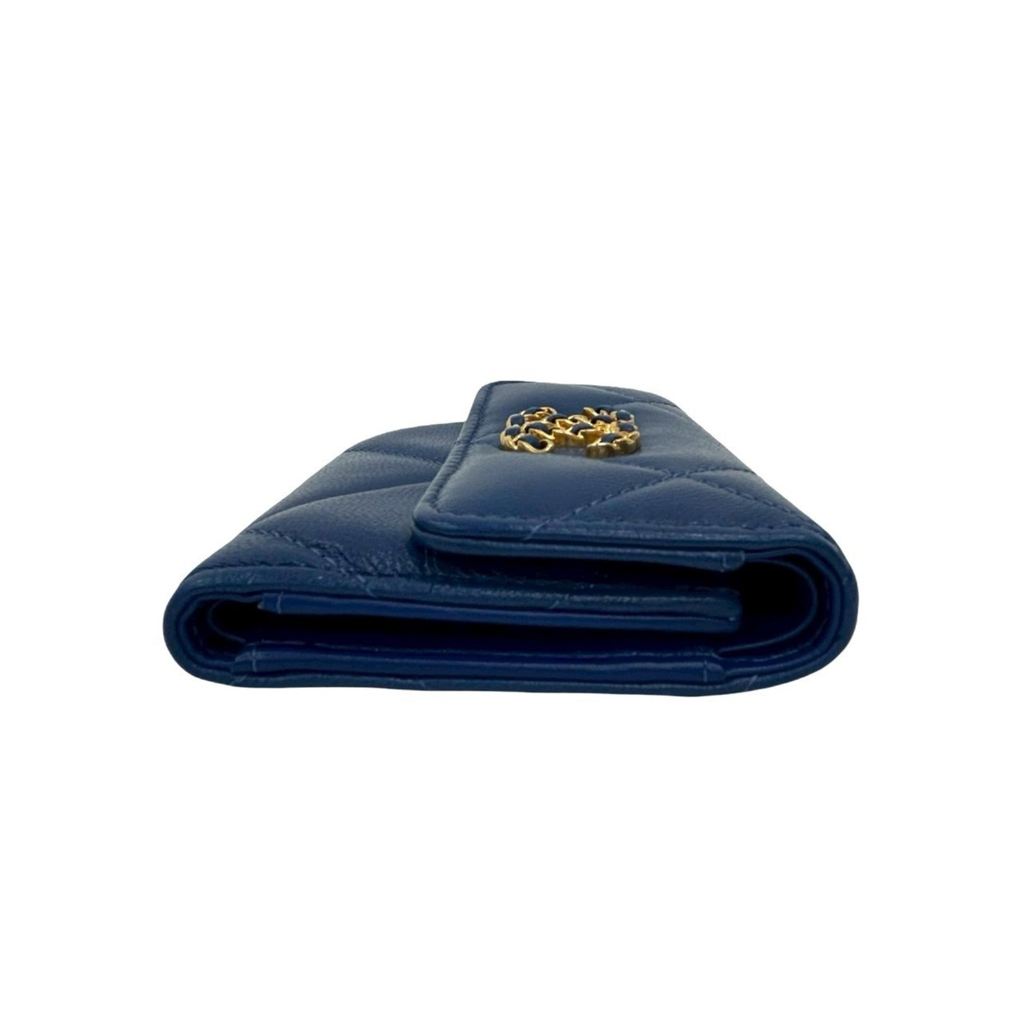 Chanel Blue Leather Wallet (Bi-Fold) (Pre-Owned)