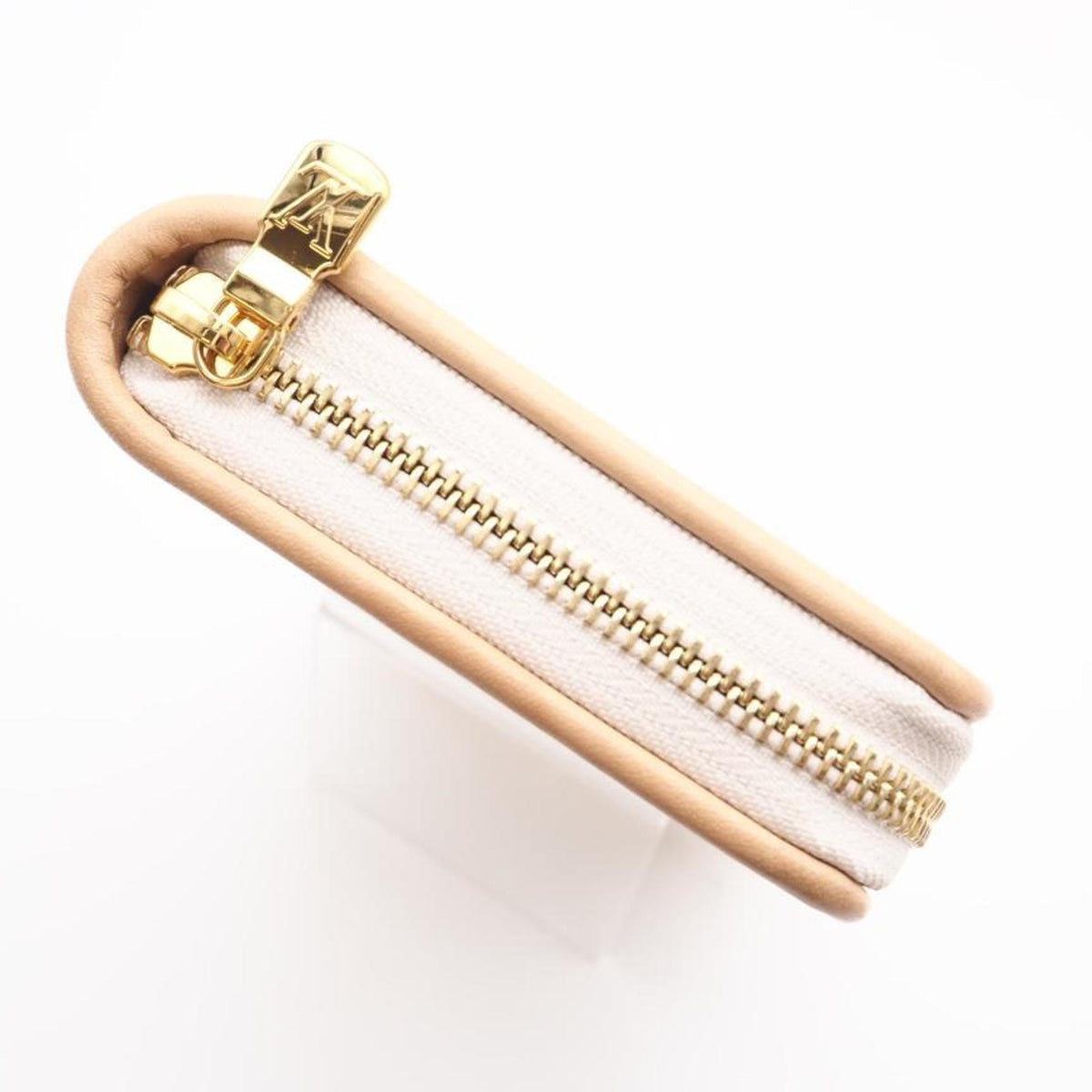 Louis Vuitton Beige White Nylon Leather Long Wallet (Bi-Fold) (Pre-Owned)