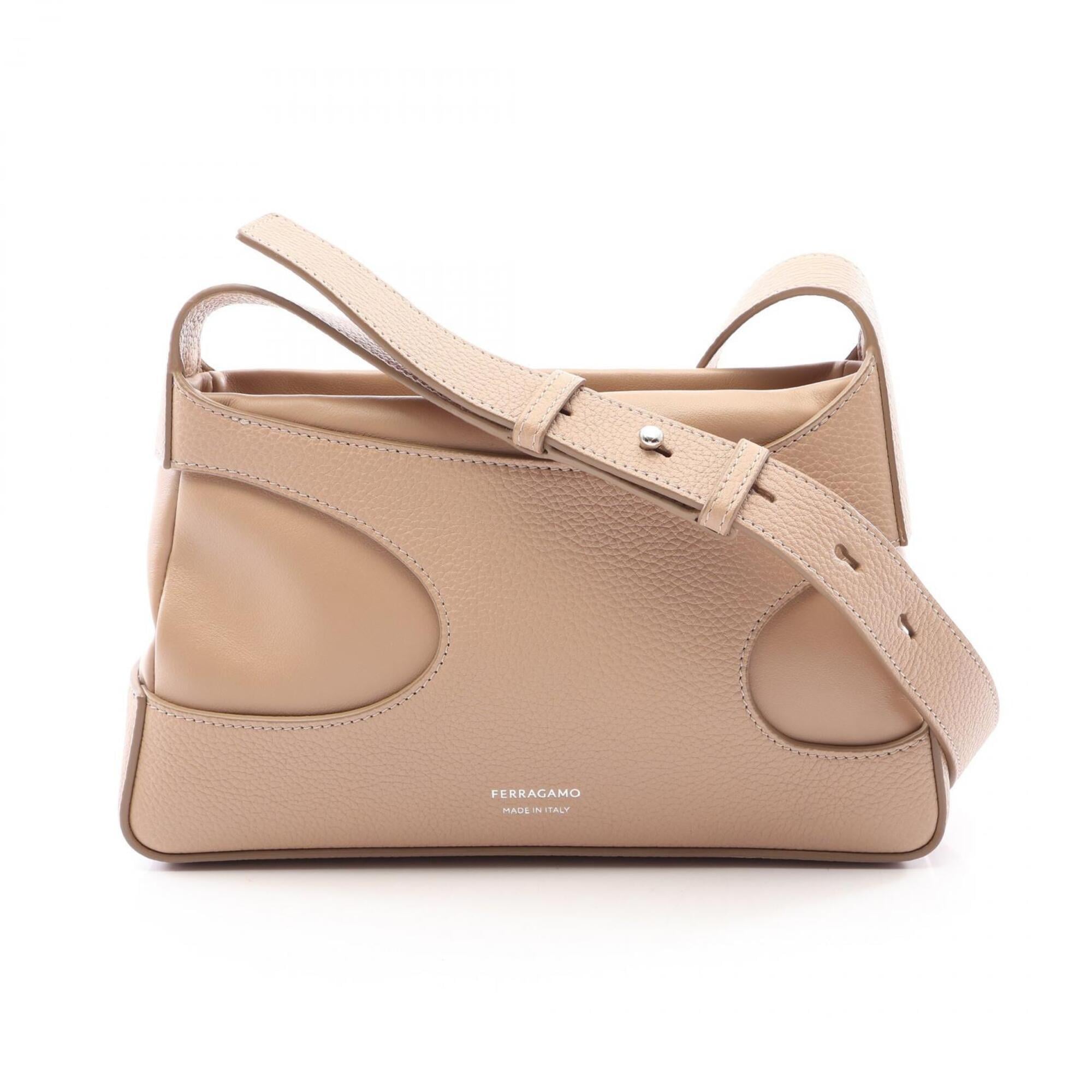Salvatore Ferragamo Beige Leather Handbag Shoulder Bag (Pre-Owned)