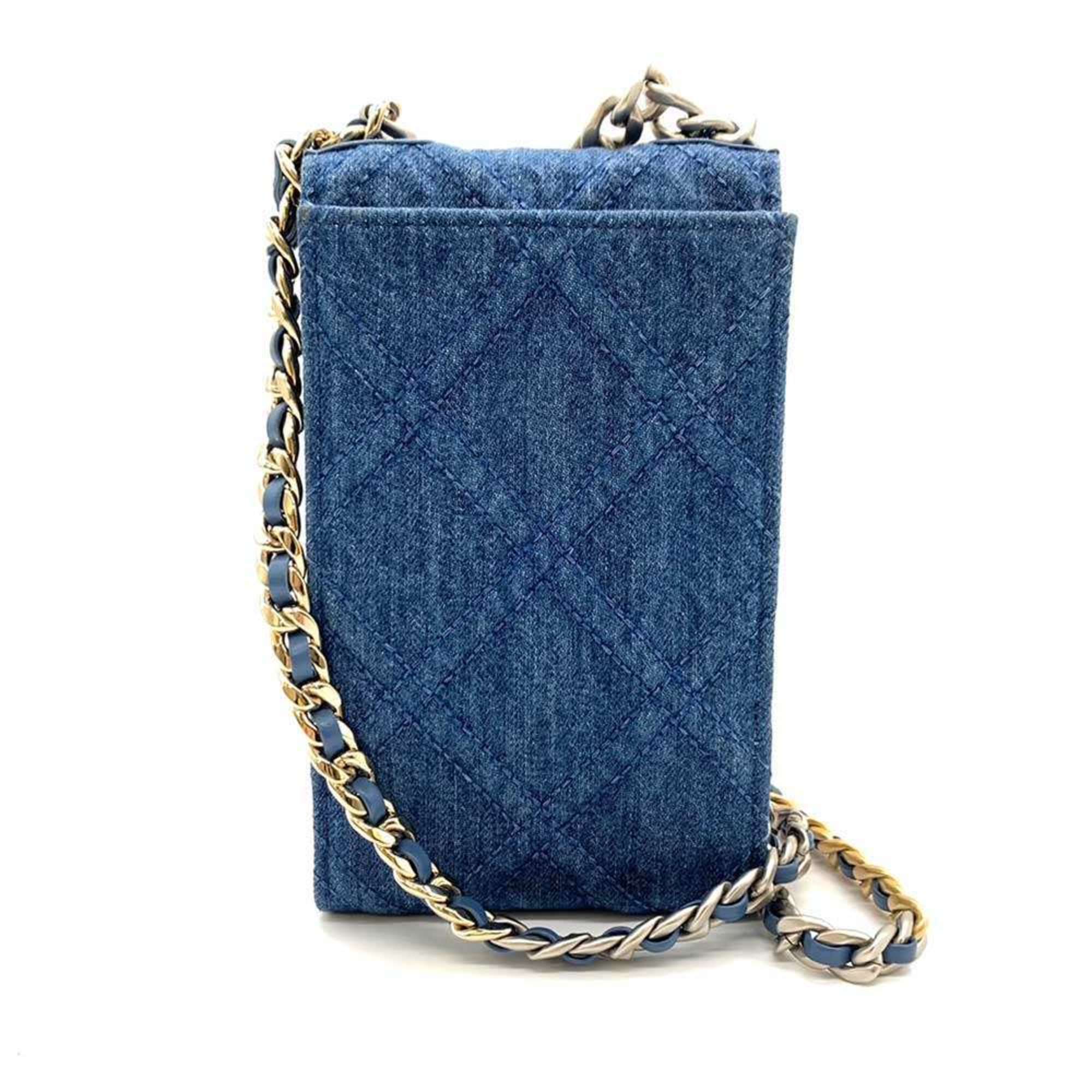 Chanel Denim Blue Denim Pochette Shoulder Bag (Pre-Owned)