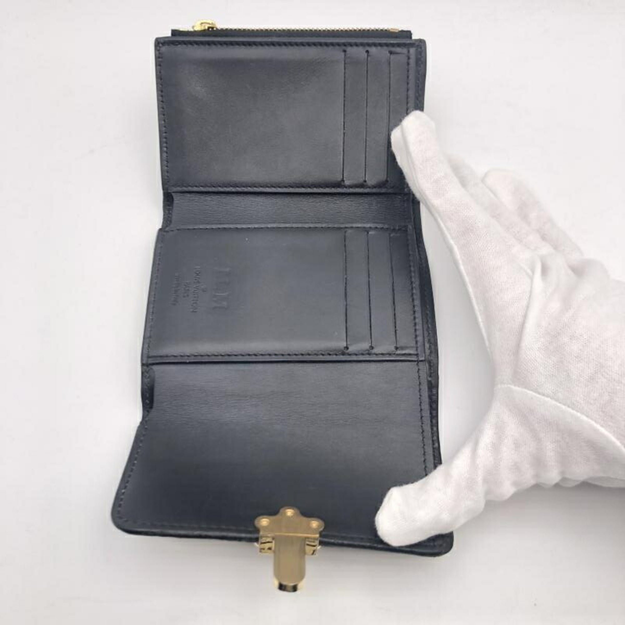 Louis Vuitton Brown (Pre-Owned)