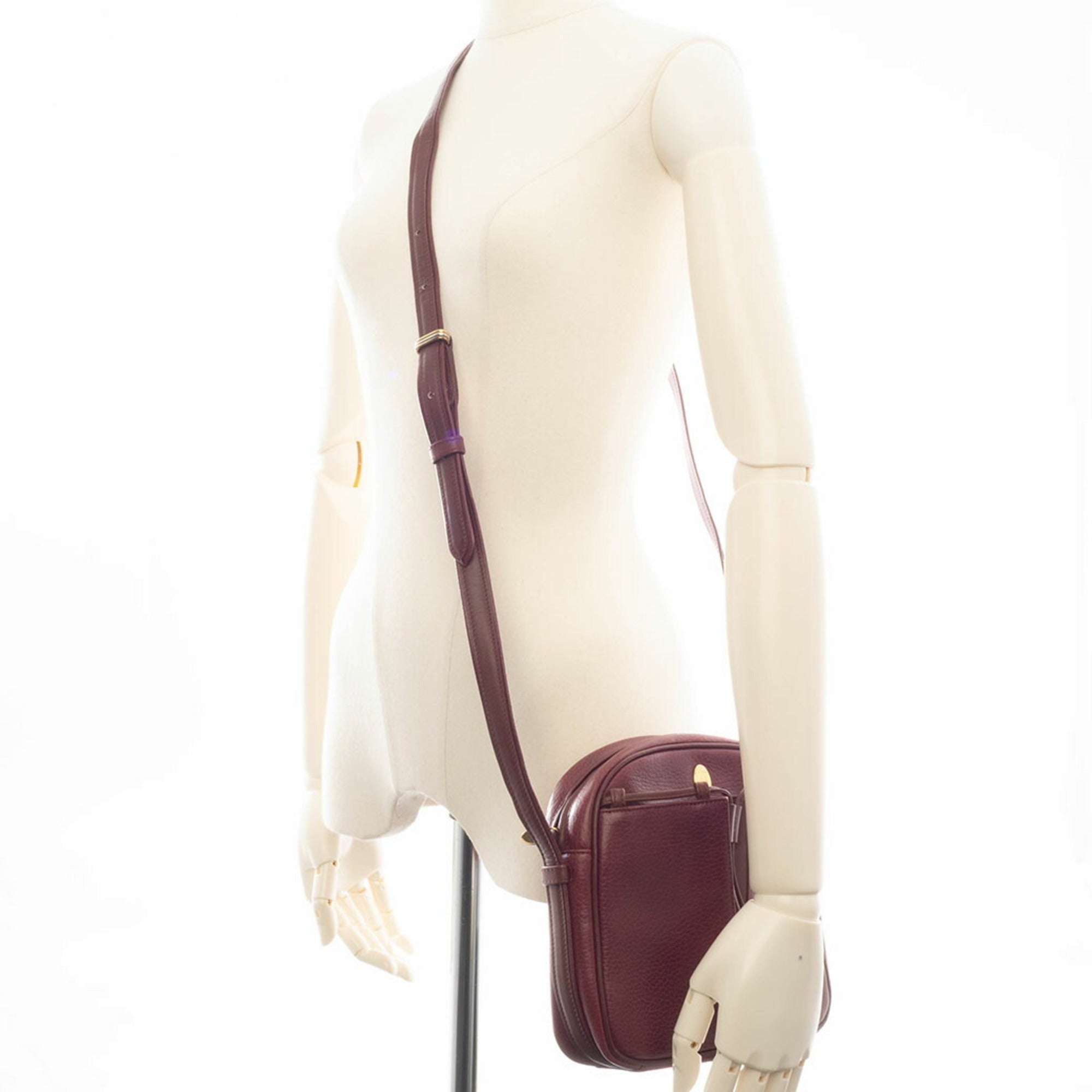 Cartier Must Bordeaux Leather Pochette Shoulder Bag (Pre-Owned)