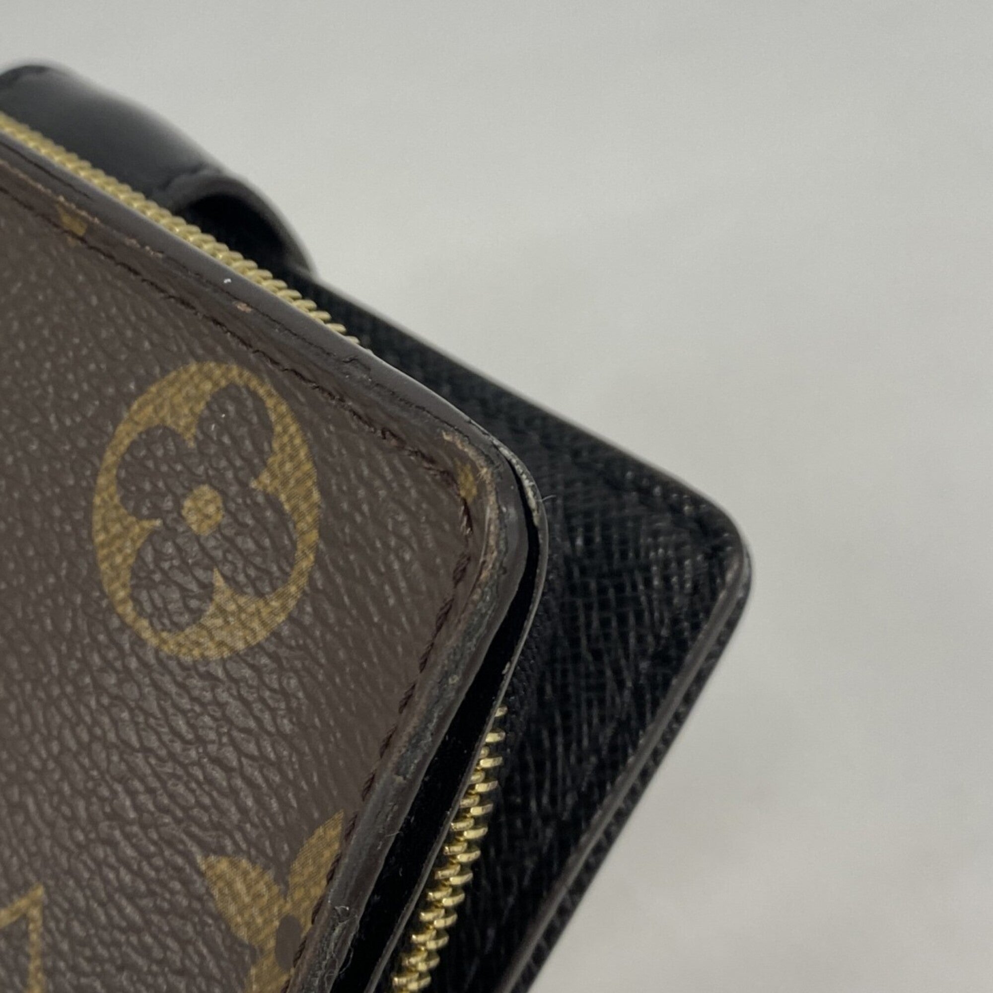 Louis Vuitton Brown Wallet (Bi-Fold) (Pre-Owned)