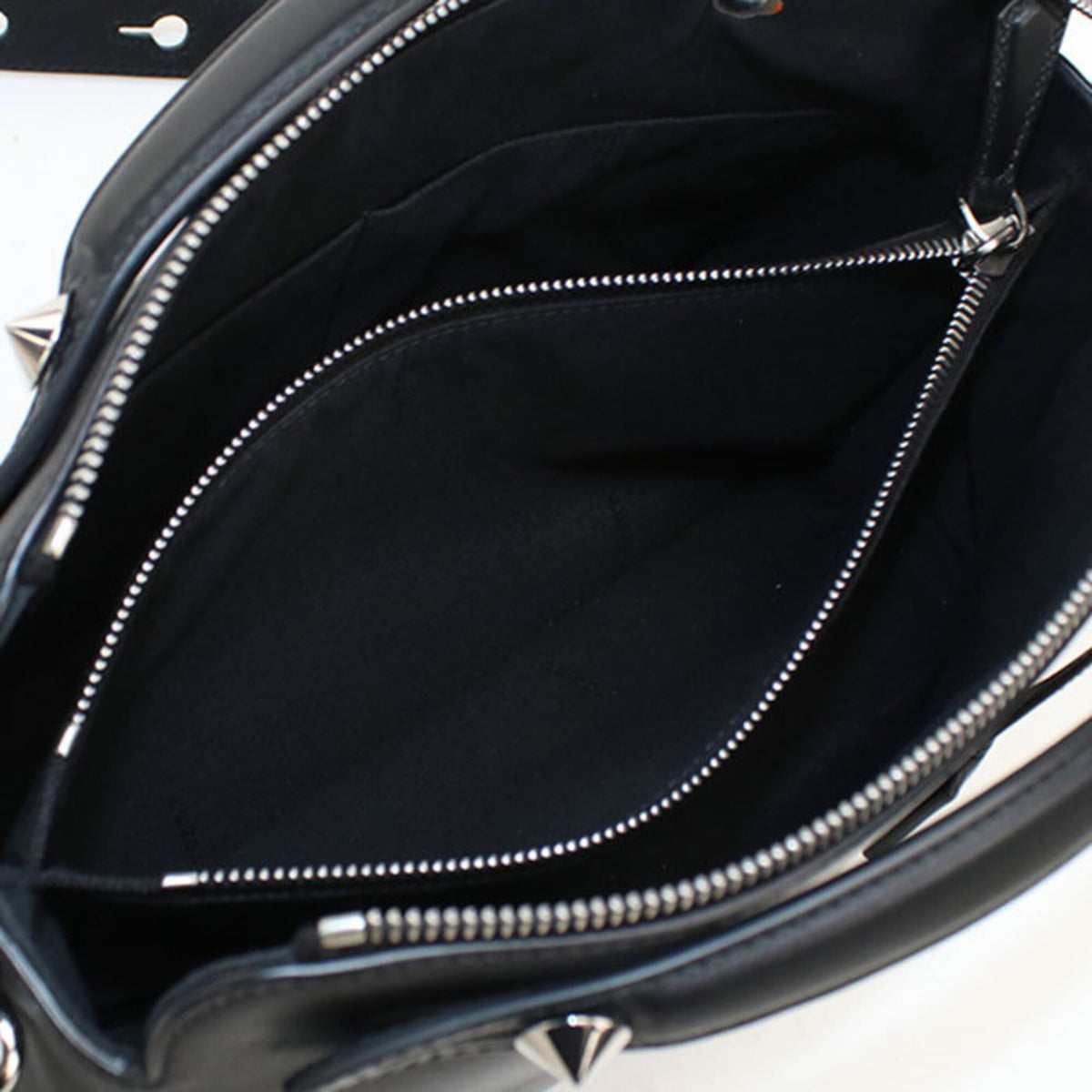 Fendi Black Leather Handbag (Pre-Owned)