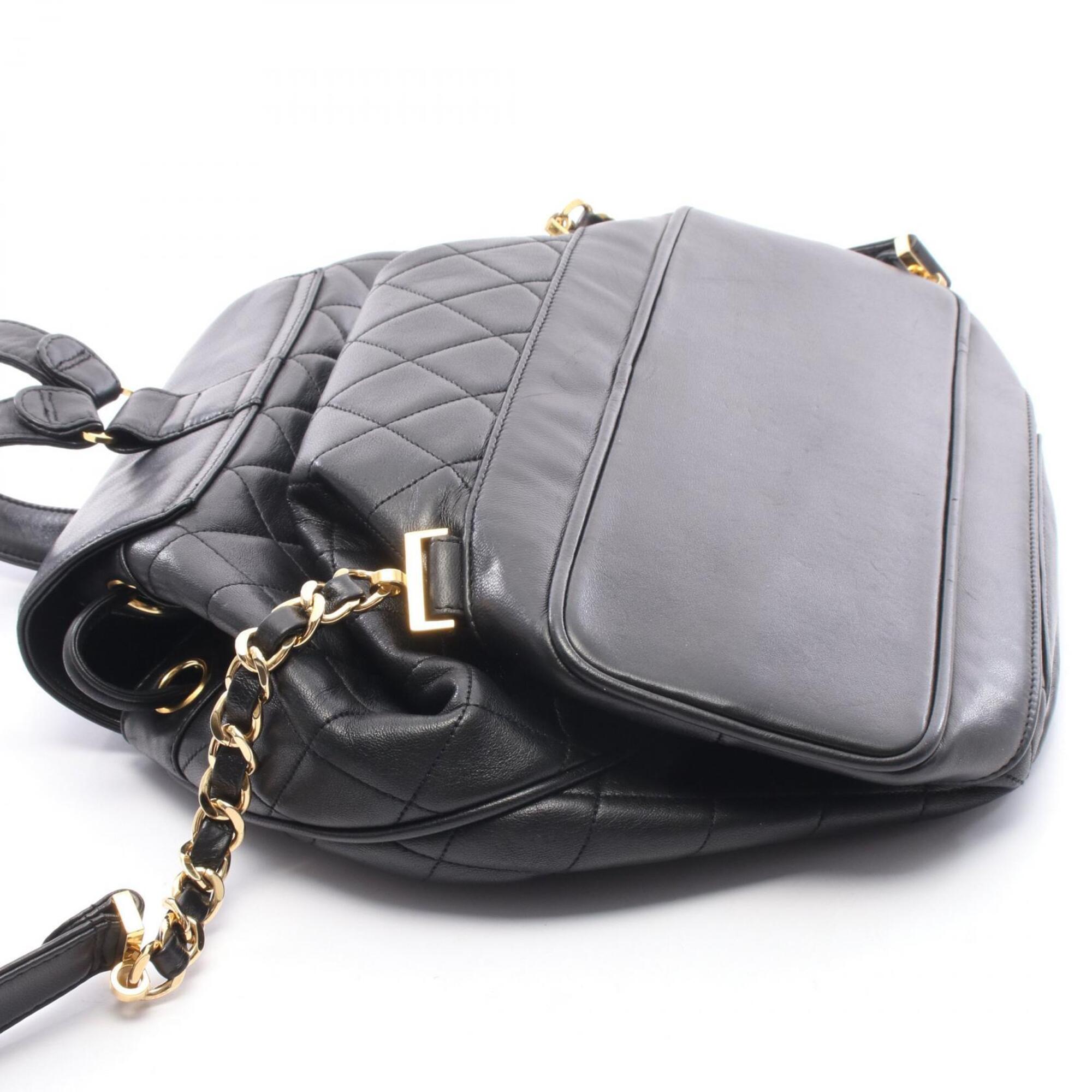 Chanel Black Leather Backpack Handbag (Pre-Owned)