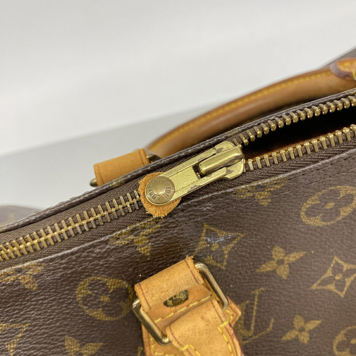 Louis Vuitton Brown Handbag (Pre-Owned)
