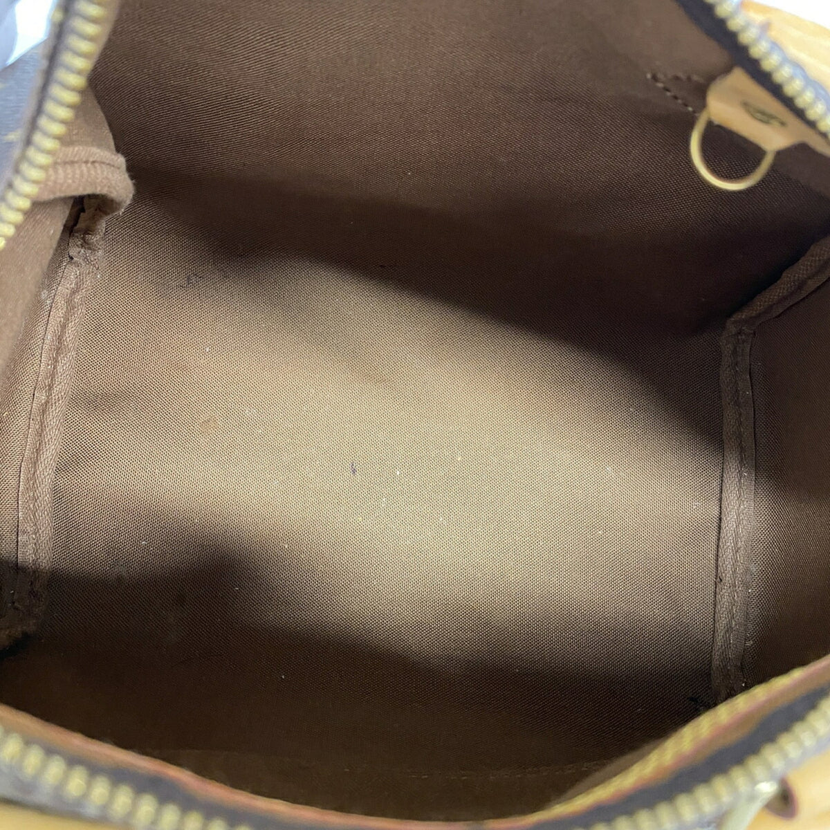 Louis Vuitton Brown Handbag (Pre-Owned)