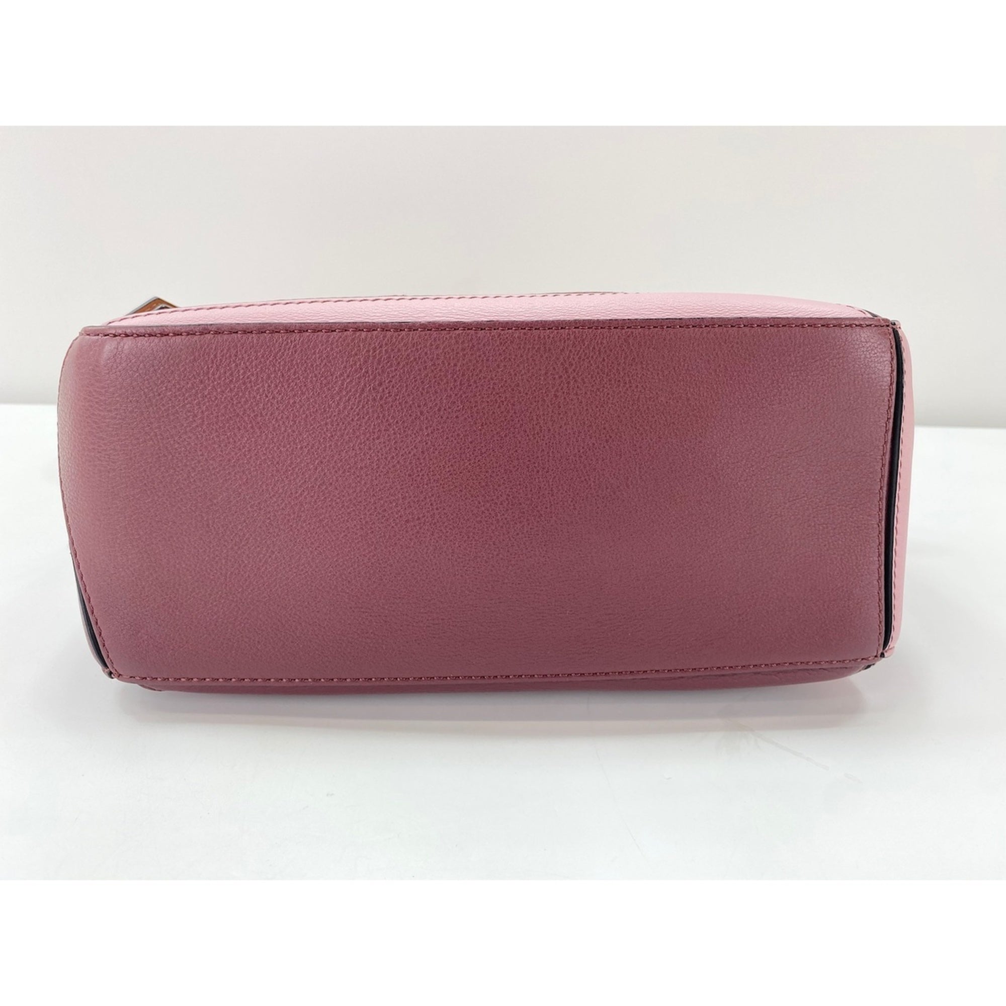 Loewe Pink Handbag (Pre-Owned)