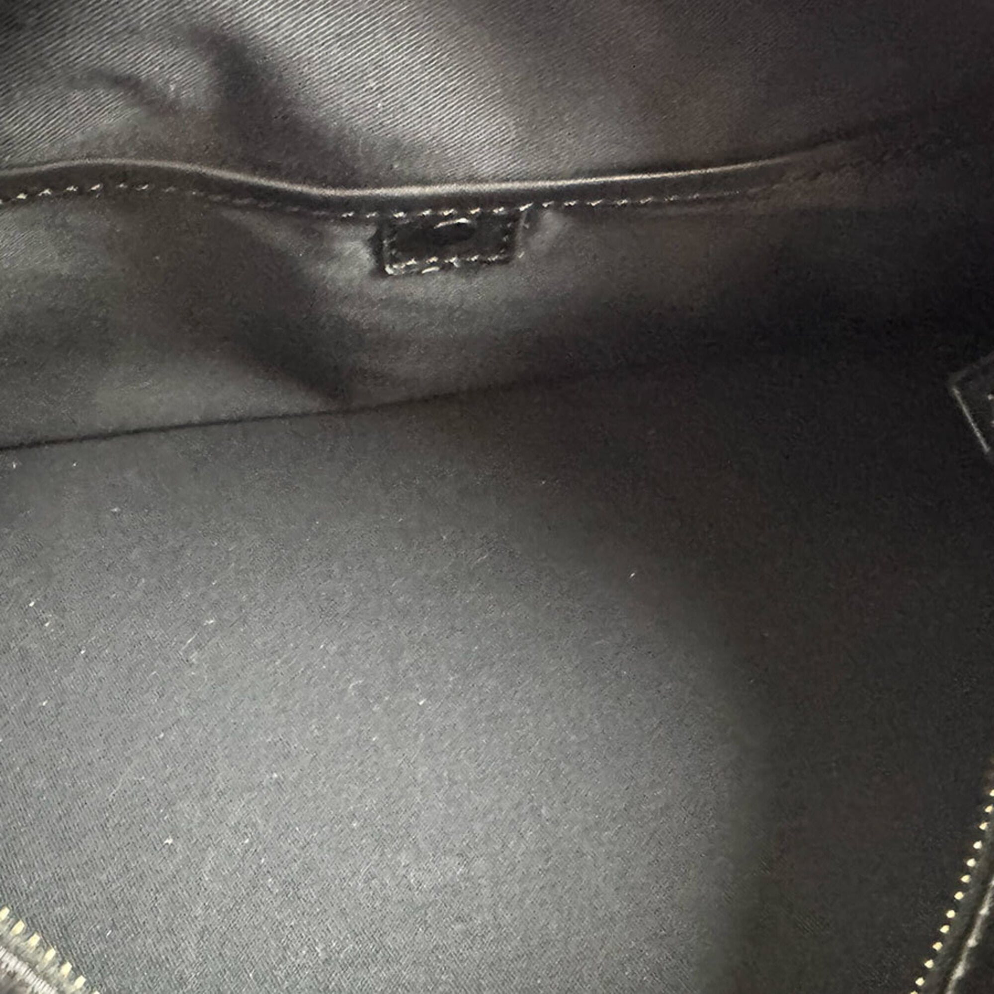Bally Black Leather Handbag (Pre-Owned)