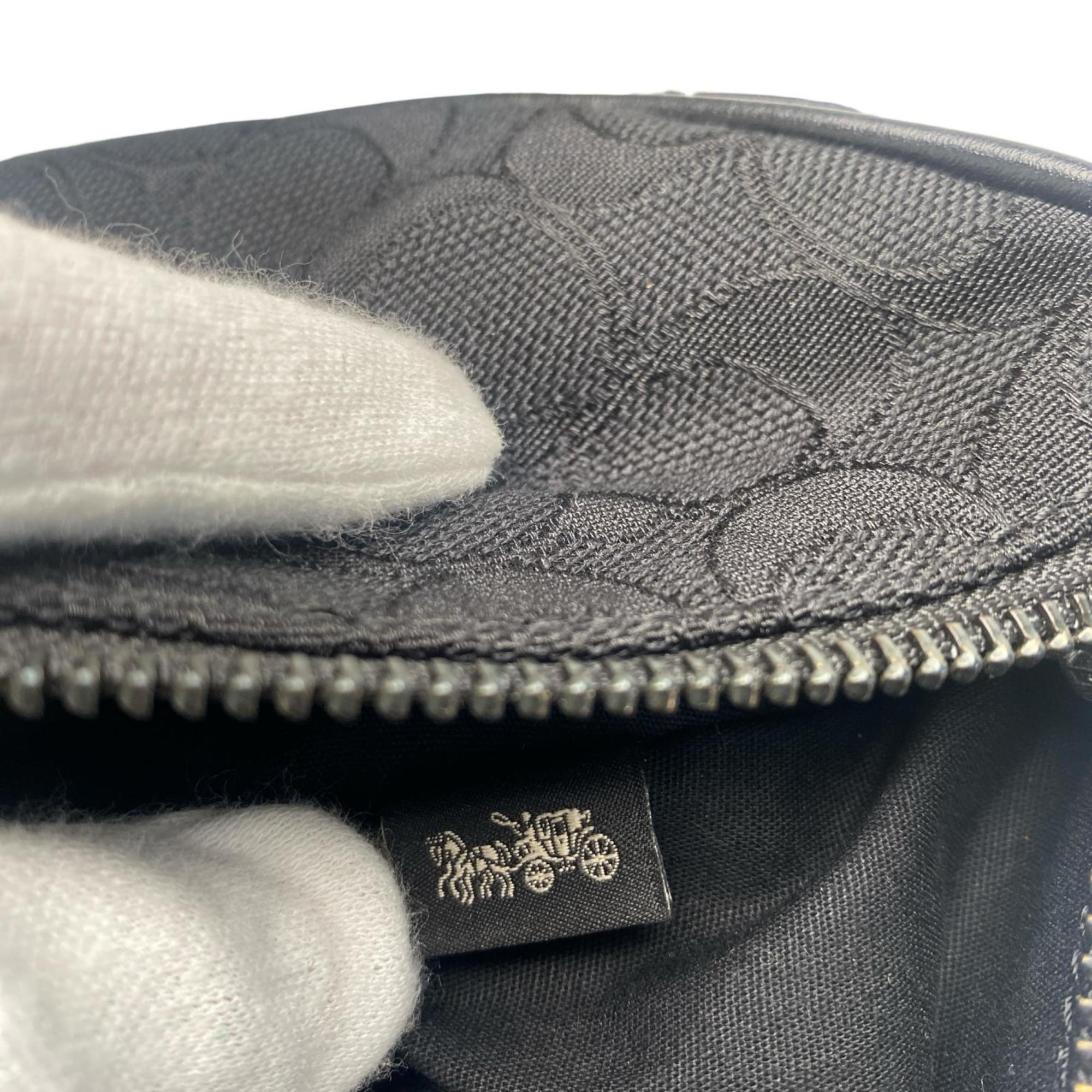 Coach Black Canvas Shoulder Bag (Pre-Owned)