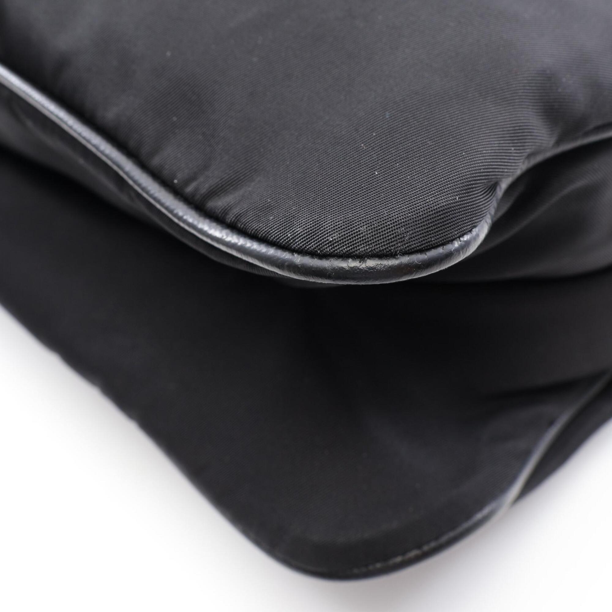 Prada Black Nylon Leather Shoulder Bag (Pre-Owned)