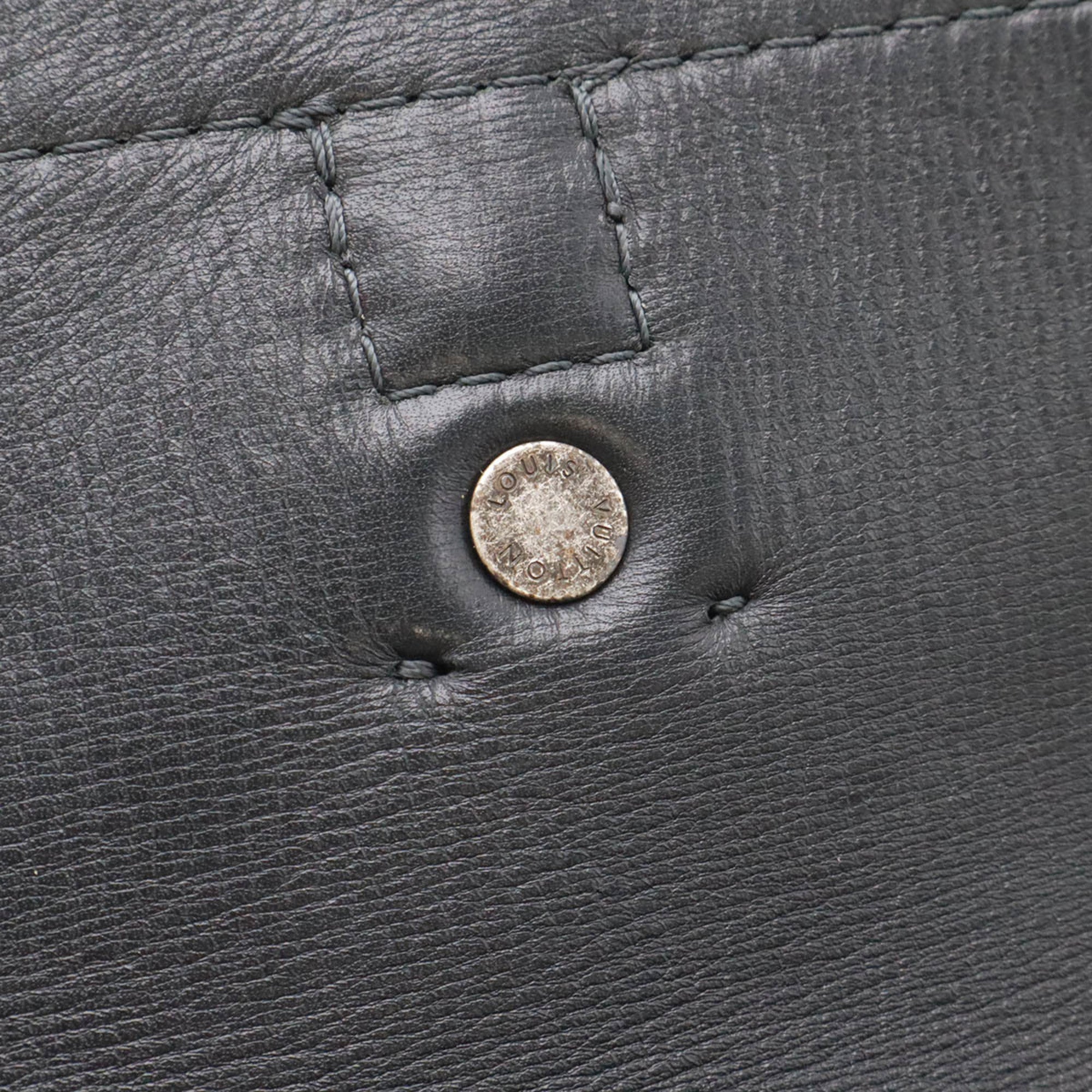 Louis Vuitton Basalt Leather Pochette Shoulder Bag (Pre-Owned)
