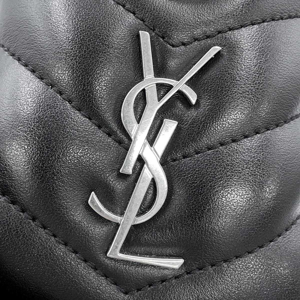 Yves Saint Laurent Black Leather Handbag Shoulder Bag (Pre-Owned)