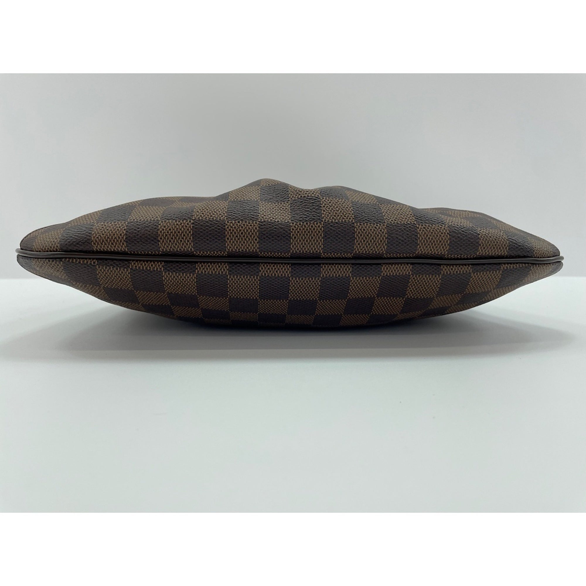 Louis Vuitton Brown Shoulder Bag (Pre-Owned)