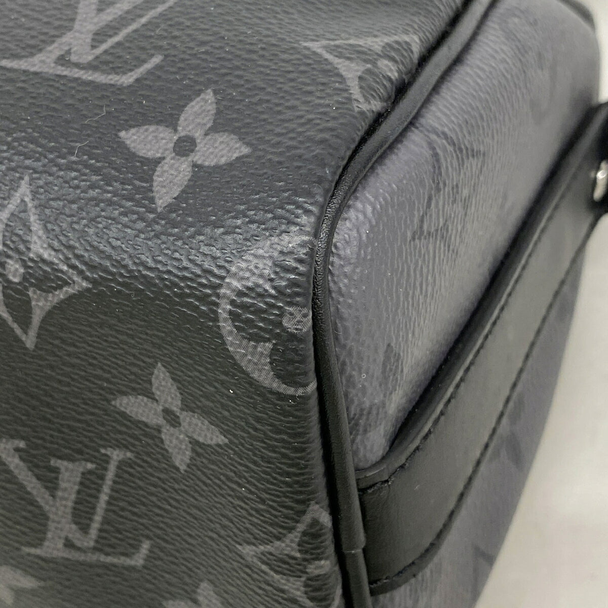Louis Vuitton Black Gray Handbag (Pre-Owned)