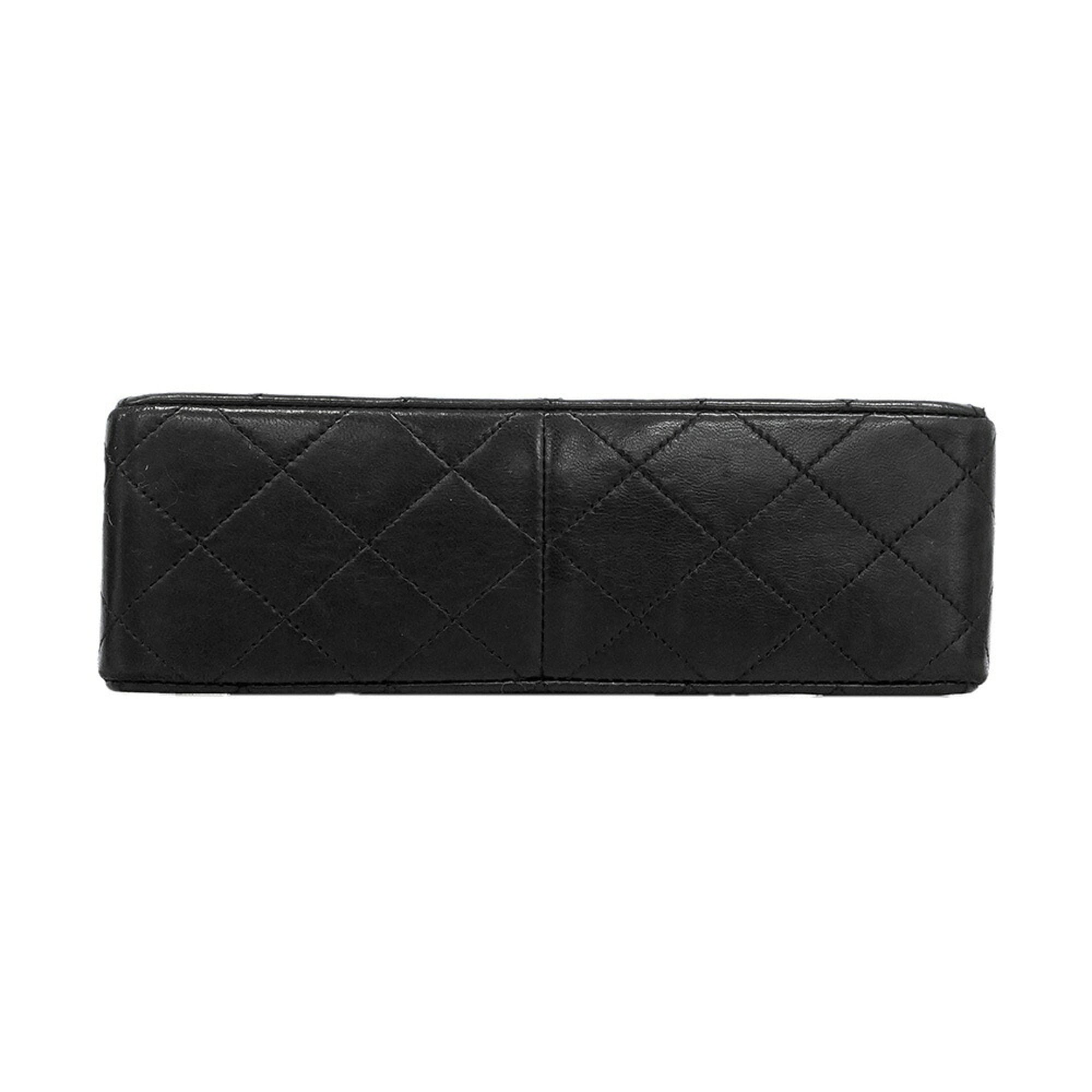 Chanel Black Leather Shoulder Bag (Pre-Owned)