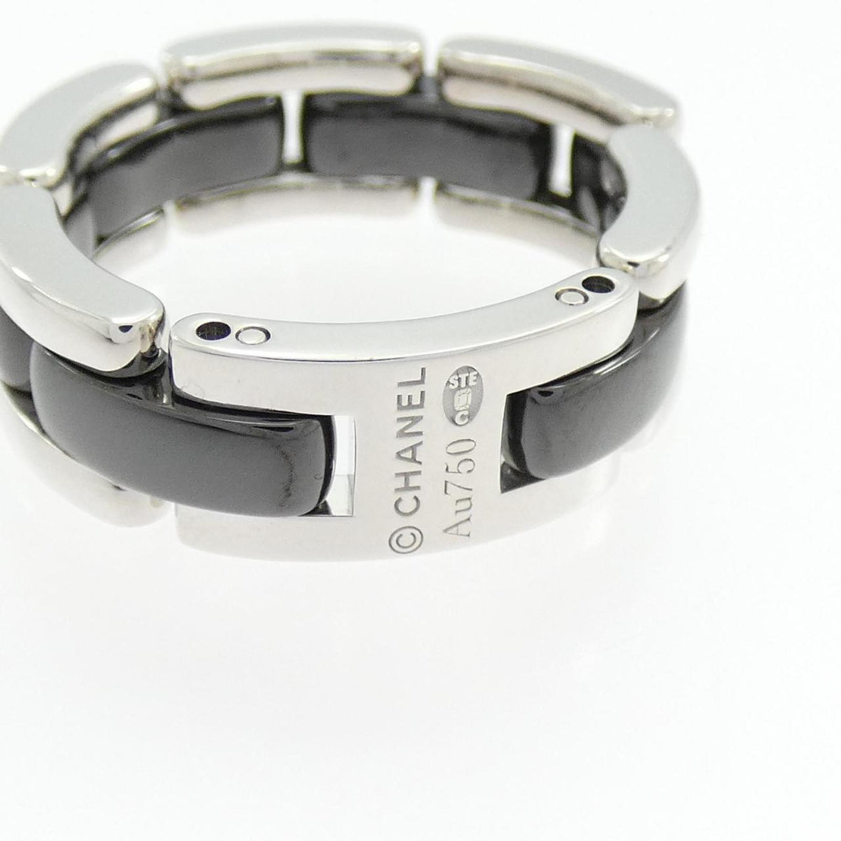 Chanel White Gold White Gold (18K) Ceramic Band Ring (Pre-Owned)