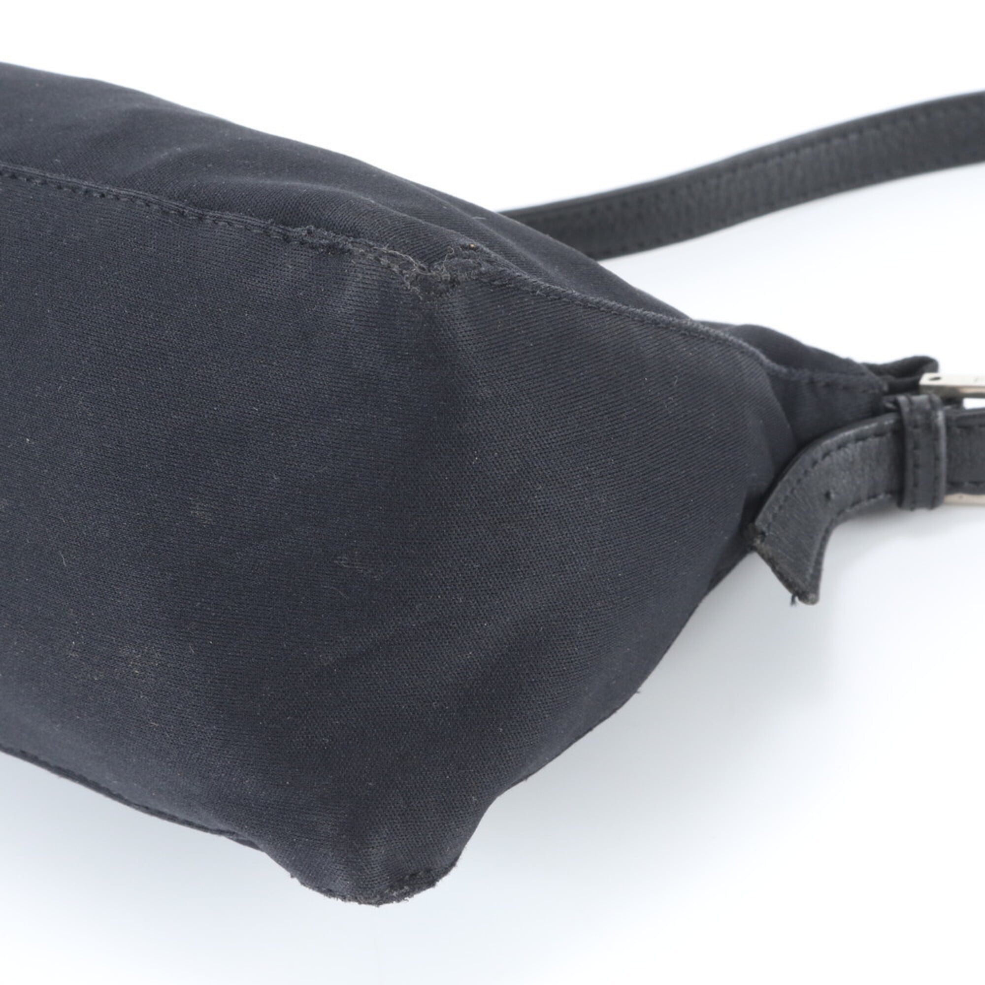 Fendi Black Canvas Leather Handbag Shoulder Bag (Pre-Owned)
