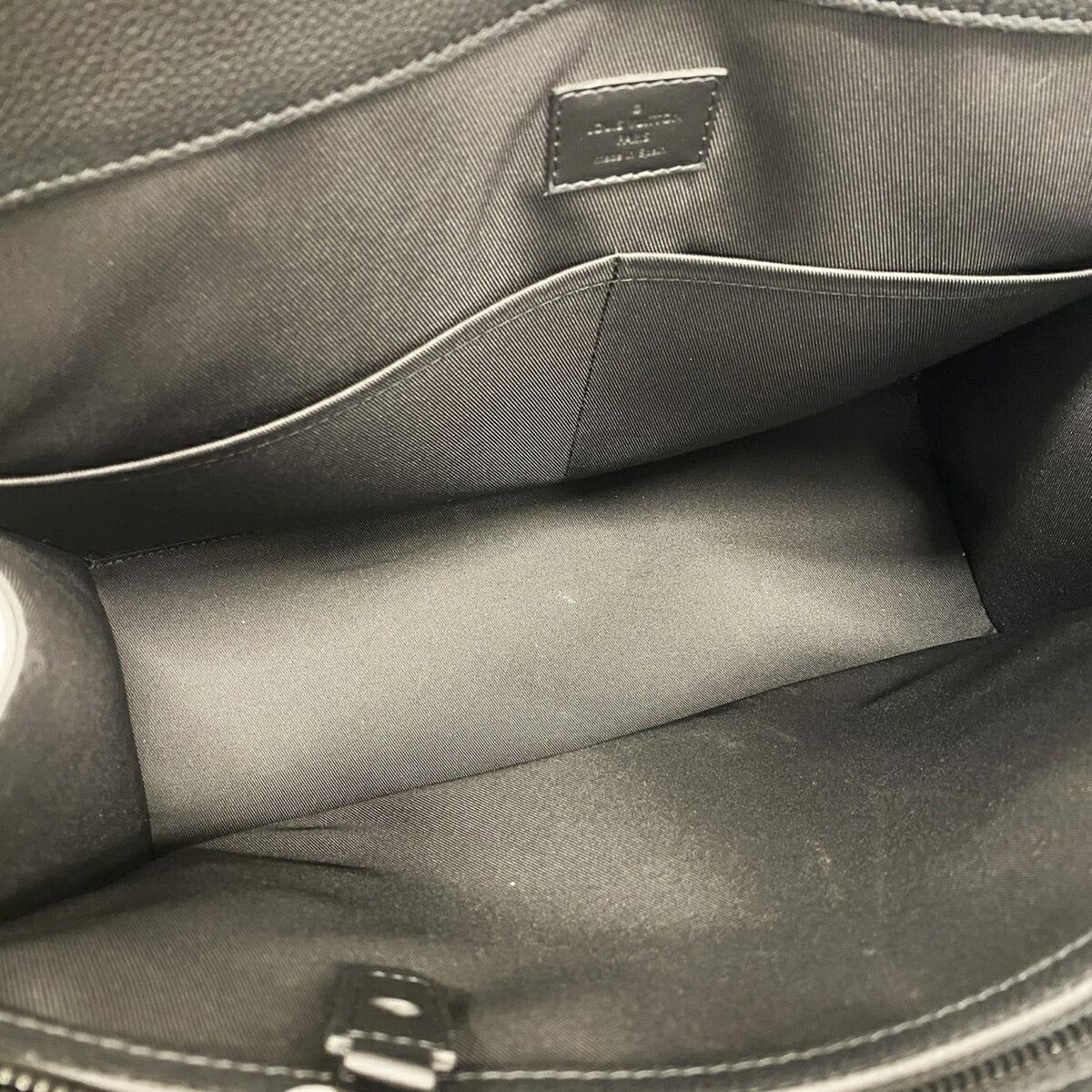 Louis Vuitton Black Tote Bag (Pre-Owned)