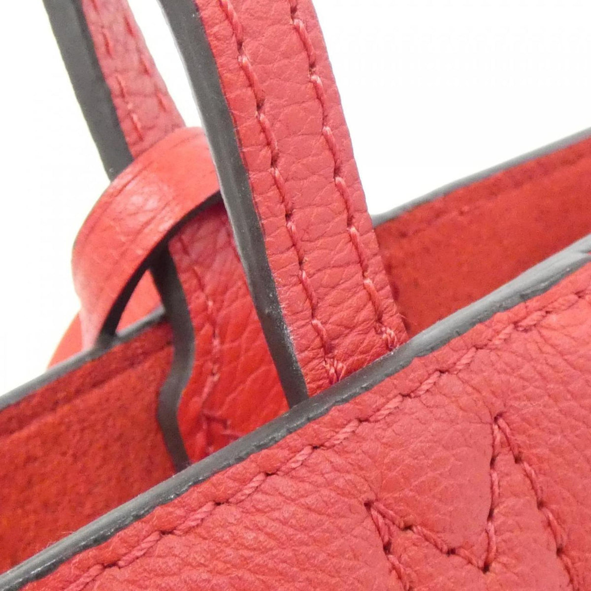Louis Vuitton Red Color Ruby Leather Handbag (Pre-Owned)