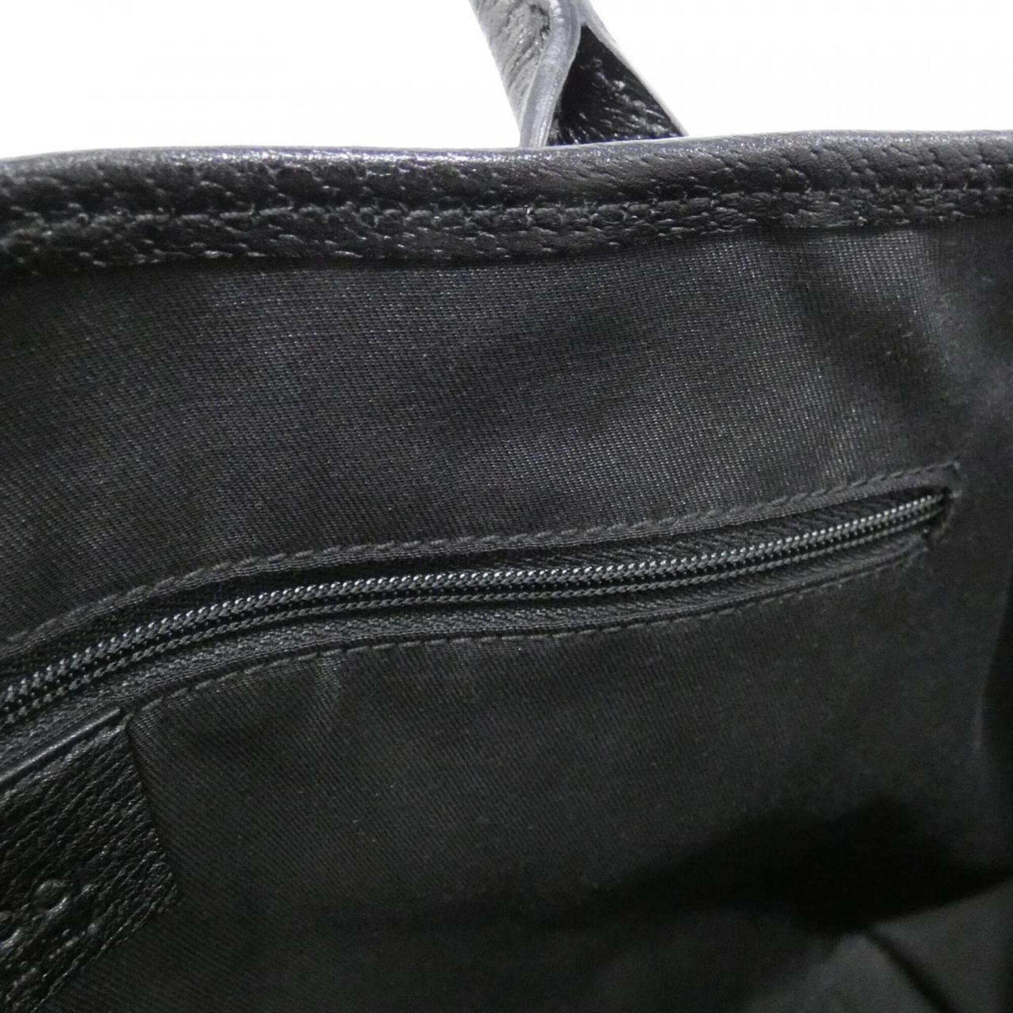 Gucci Black Gg Canvas Handbag (Pre-Owned)