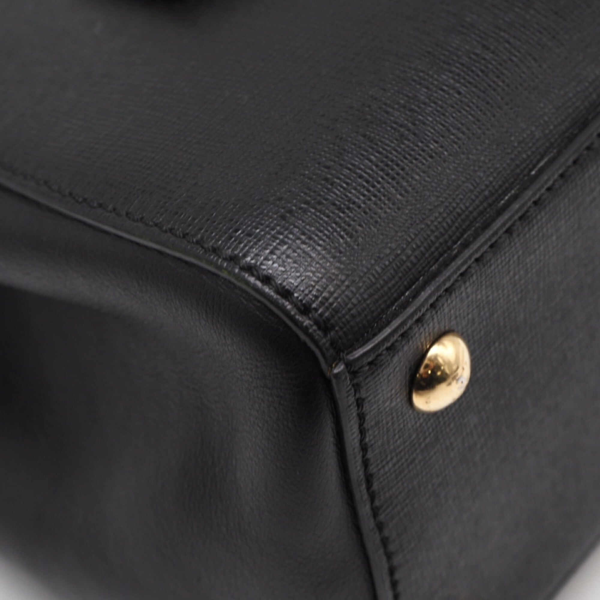 Fendi Black Leather Handbag (Pre-Owned)
