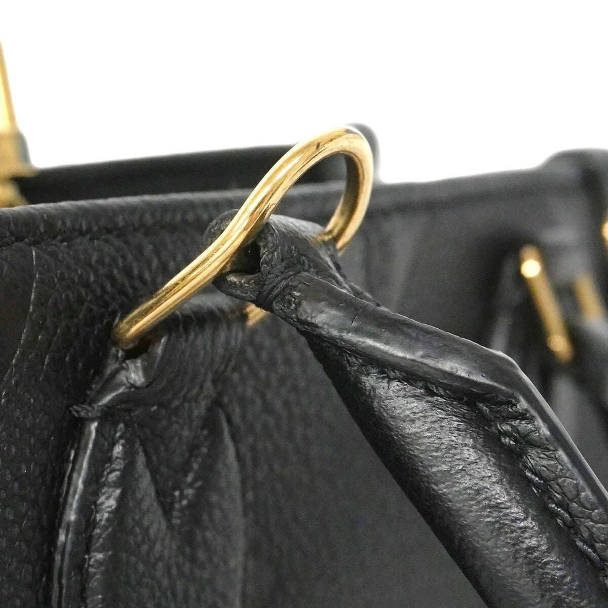 Louis Vuitton Noir Handbag (Pre-Owned)