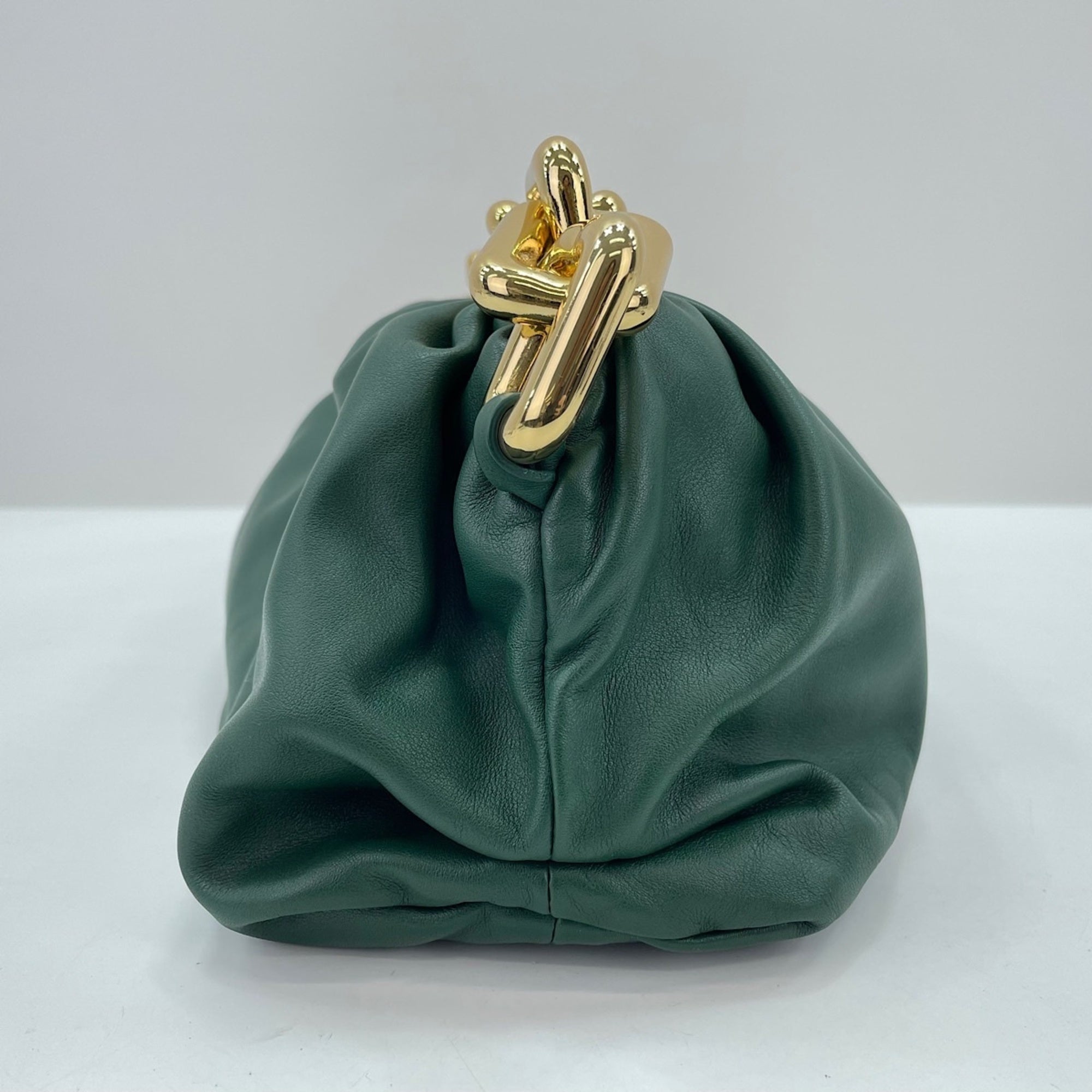 Bottega Veneta Green Pouch Shoulder Bag (Pre-Owned)