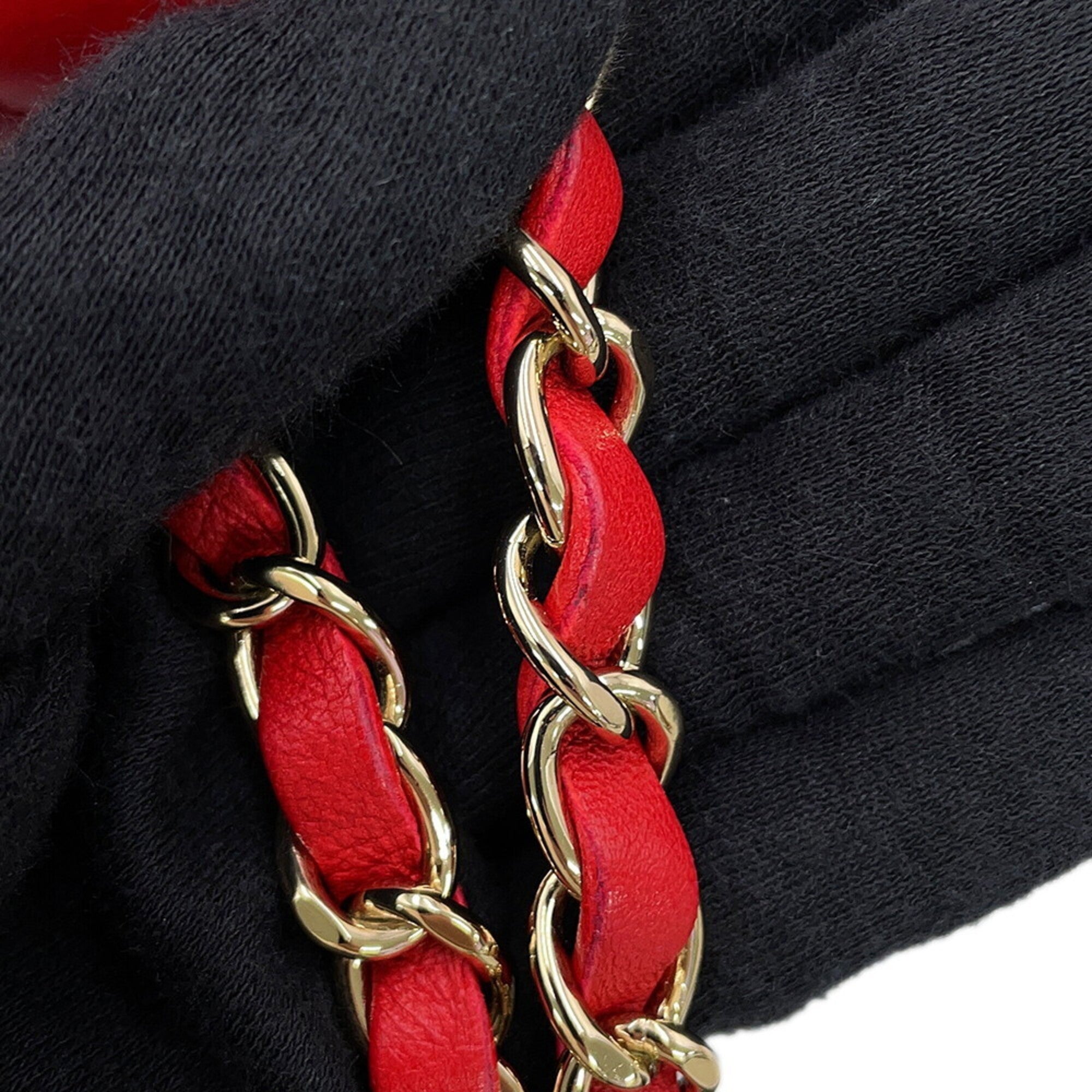 Chanel Matelasse Red Color Leather Handbag Shoulder Bag (Pre-Owned)