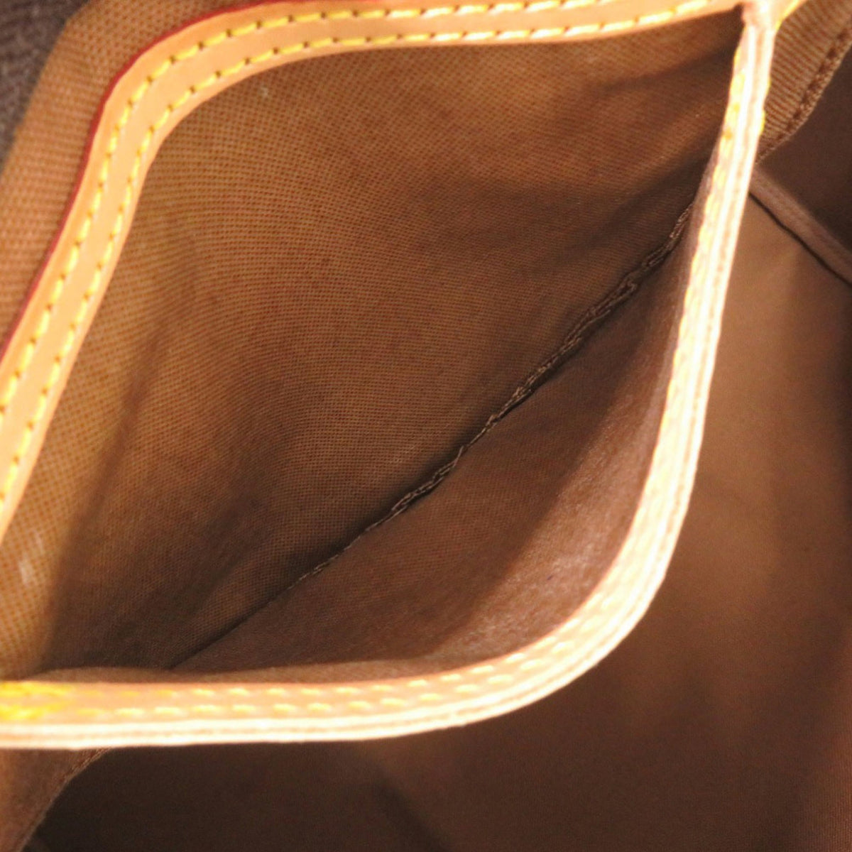 Louis Vuitton Brown Monogram Monogram Handbag (Pre-Owned)
