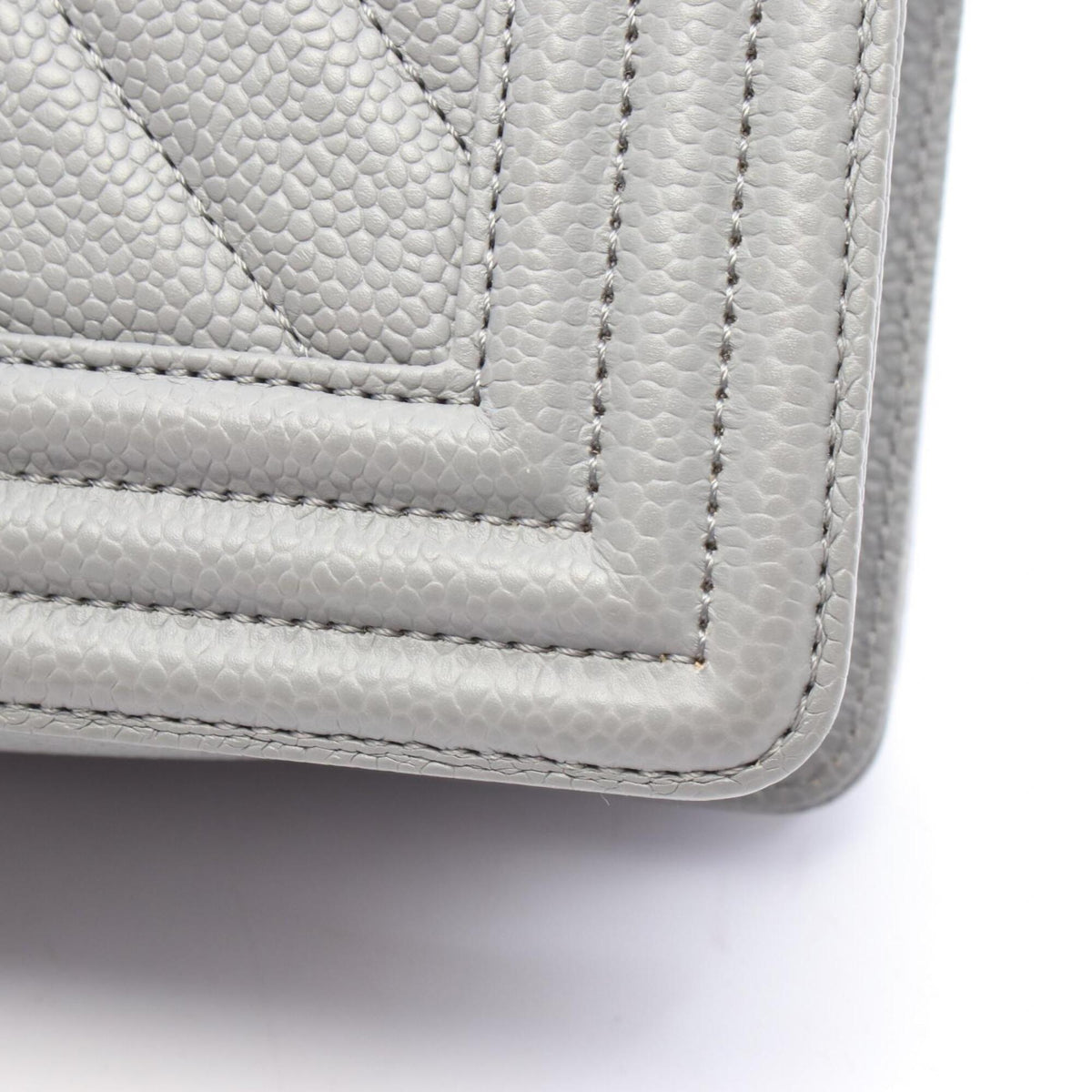 Chanel Gray Grained Calfskin Handbag Shoulder Bag (Pre-Owned)
