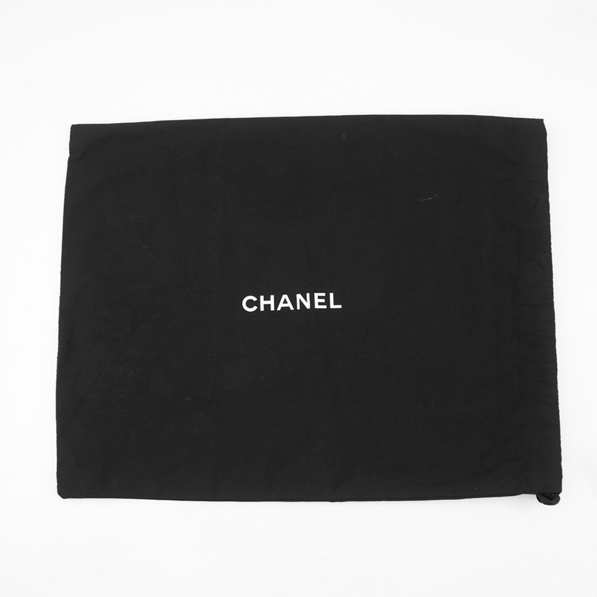 Chanel Black Grained Calfskin Handbag (Pre-Owned)