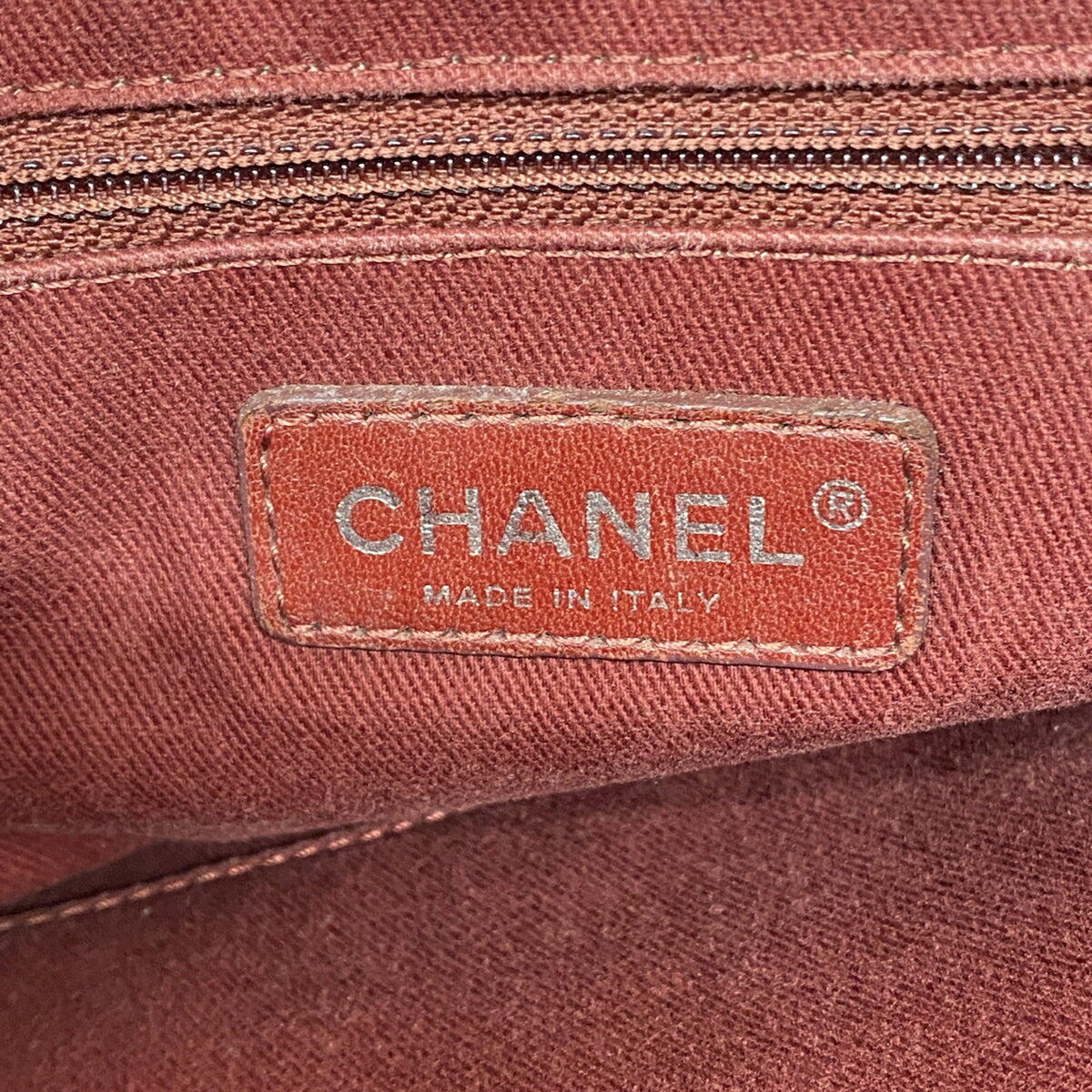 Chanel Red Color Canvas Tote Bag (Pre-Owned)