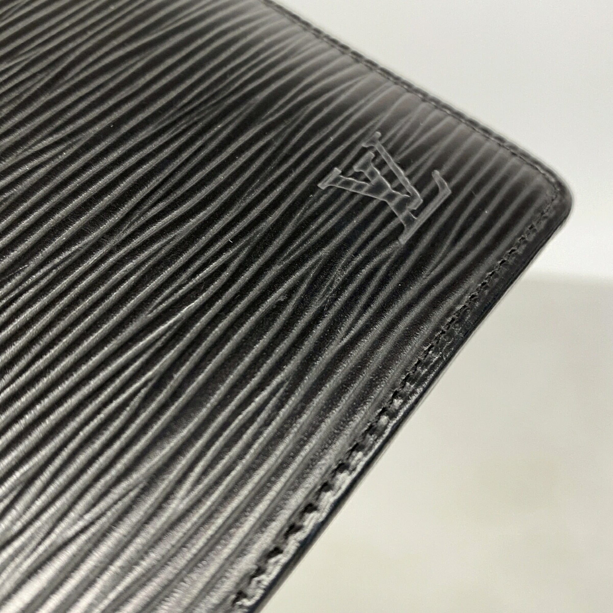 Louis Vuitton Noir Wallet (Bi-Fold) (Pre-Owned)