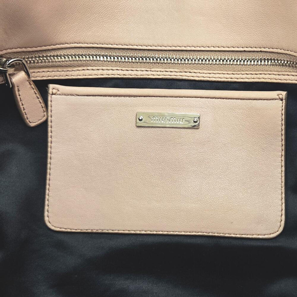 Miu Miu Matelasse Pink Beige Leather Shoulder Bag (Pre-Owned)