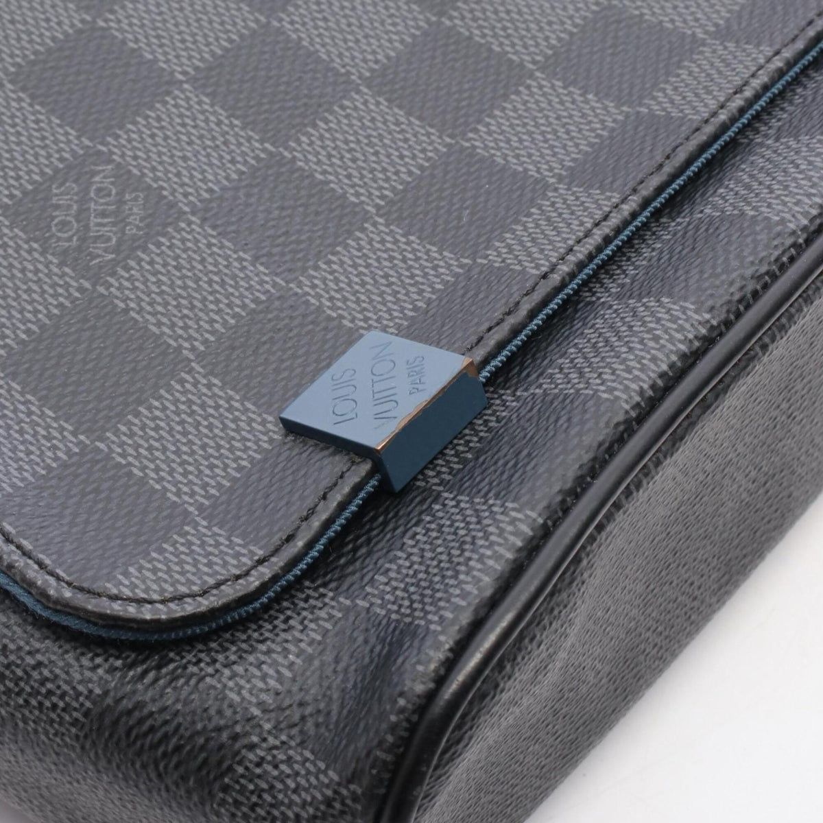 Louis Vuitton Black Damier Graphite Coated Canvas Leather Shoulder Bag (Pre-Owned)