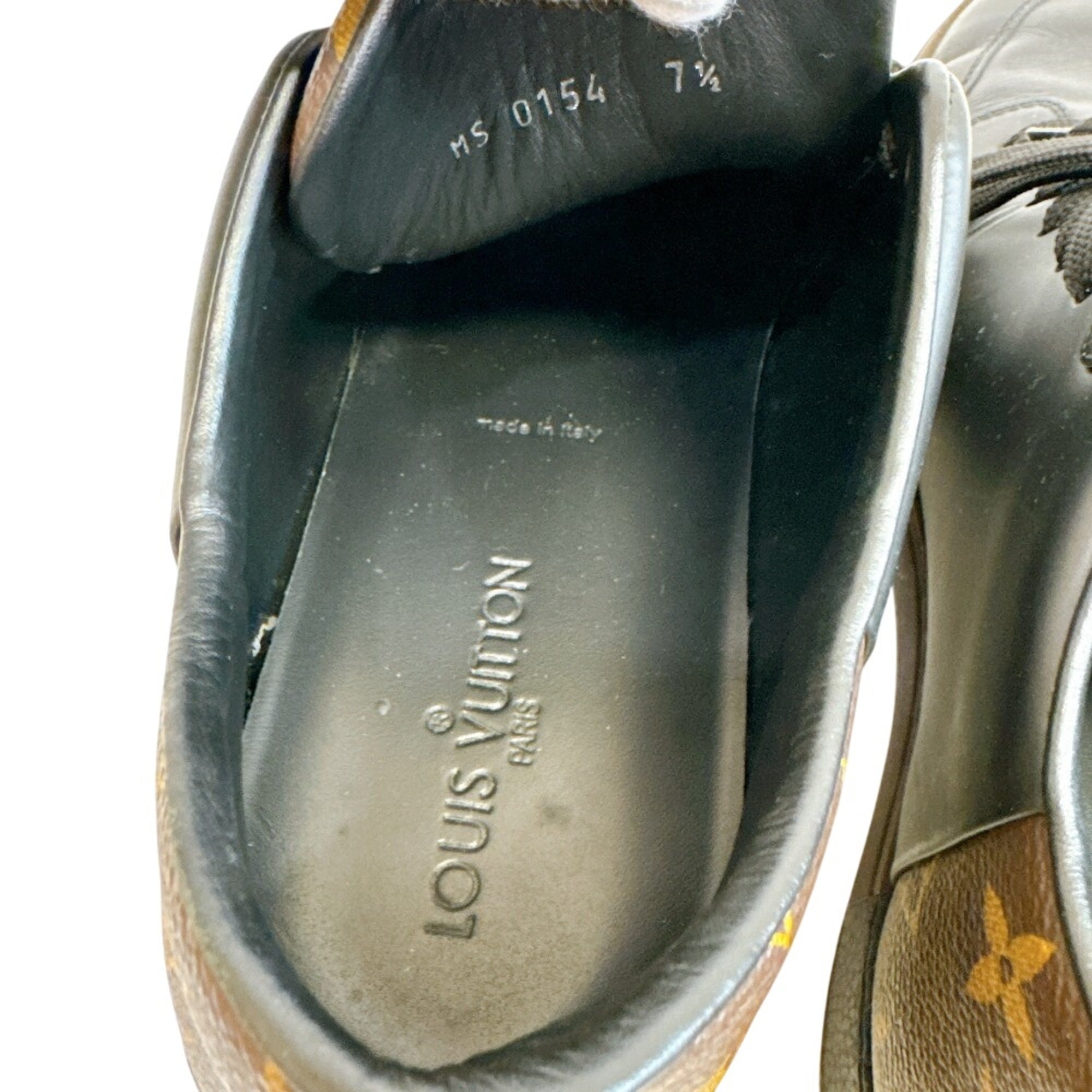 Louis Vuitton Black Sneakers (Pre-Owned)