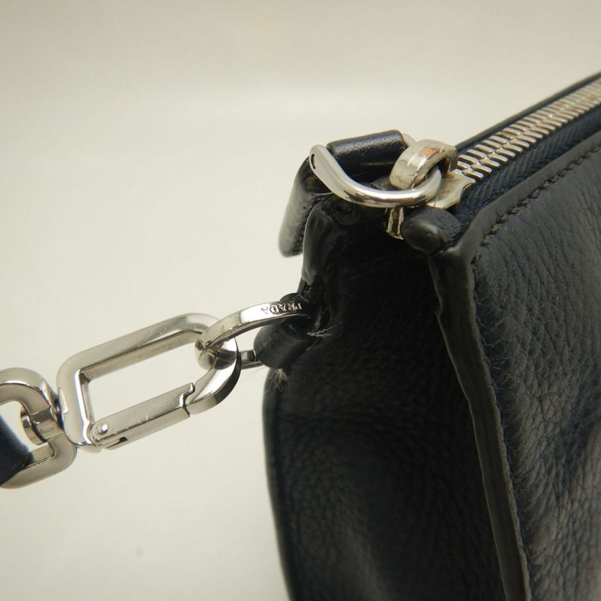 Prada Silver Leather Clutch Bag (Pre-Owned)