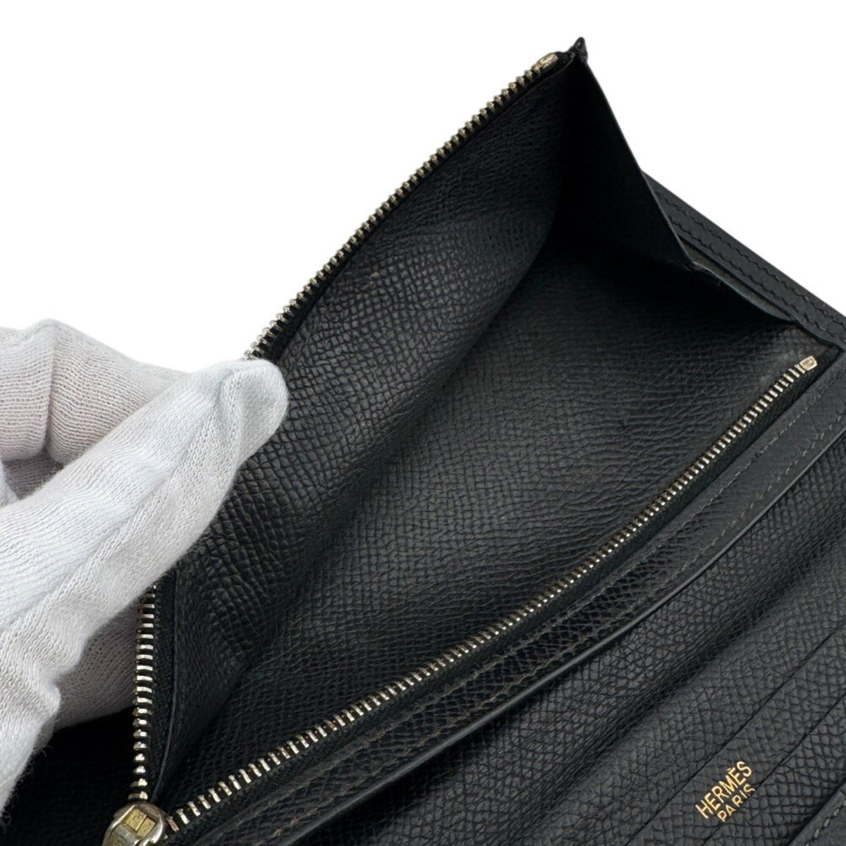 Hermes Black Leather Long Wallet (Bi-Fold) (Pre-Owned)