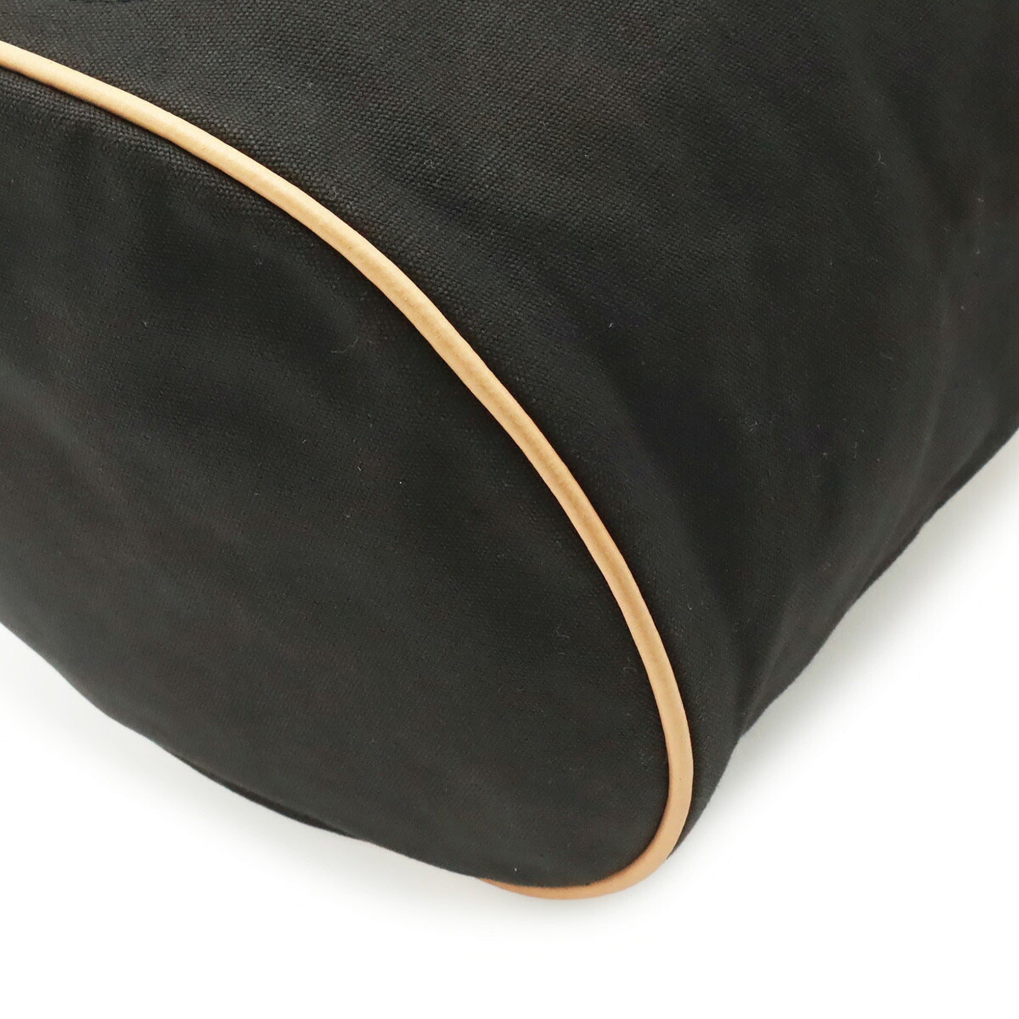 Hermes Black Canvas Shoulder Bag (Pre-Owned)