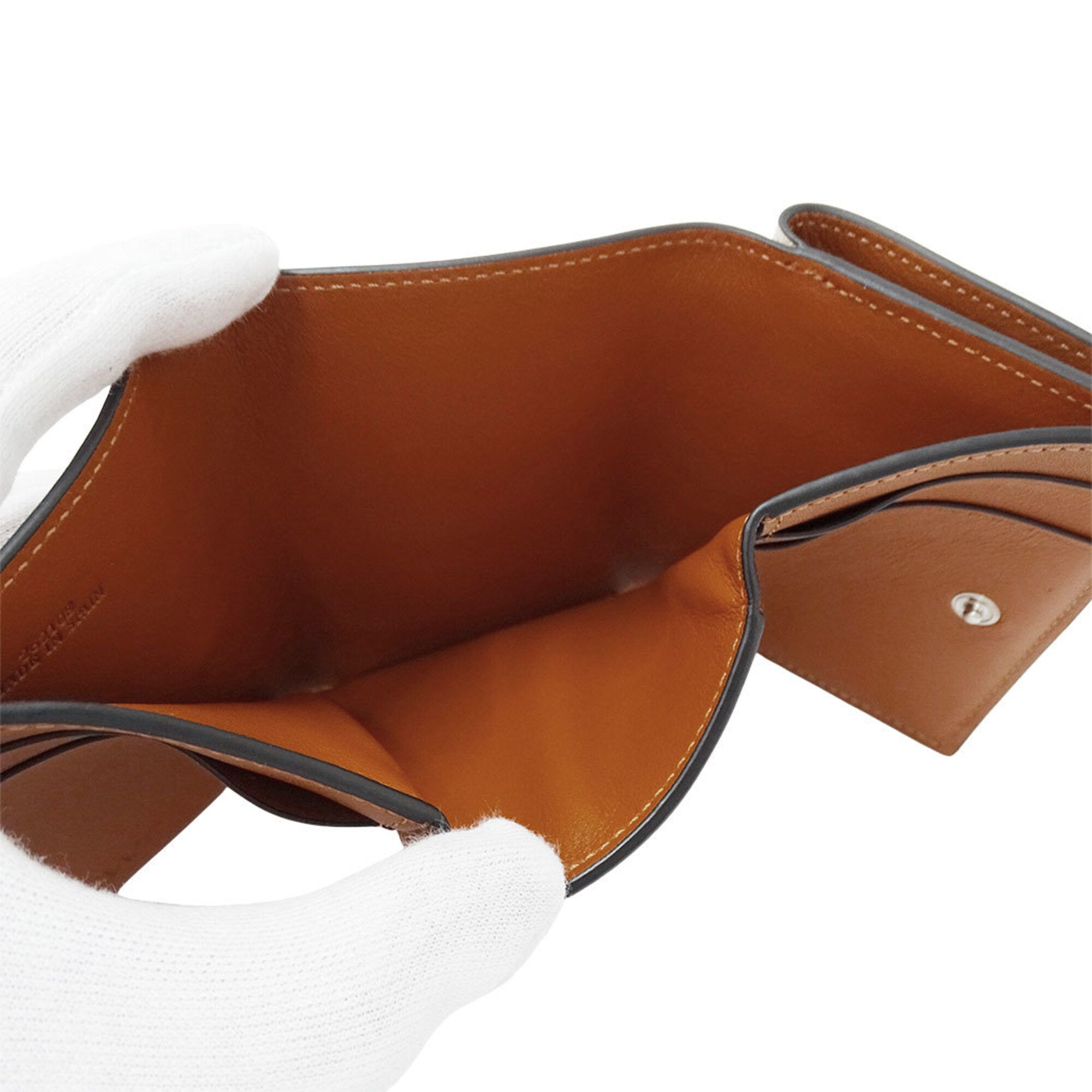 Loewe Beige Wallet (Tri-Fold) (Pre-Owned)