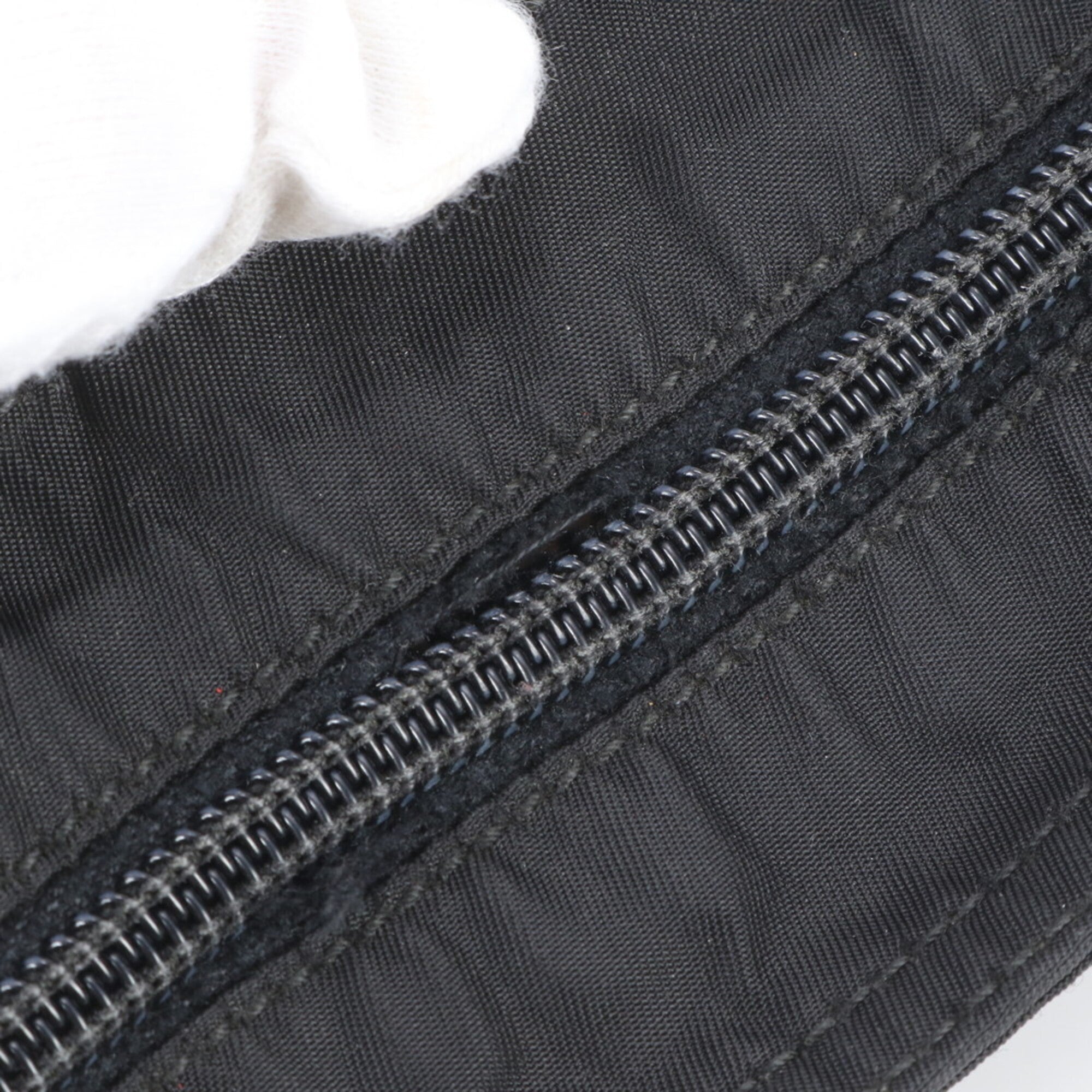 Prada Black Messenger Bag Shoulder Bag (Pre-Owned)
