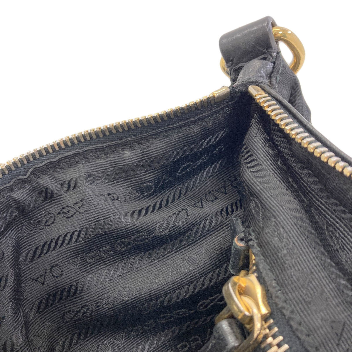 Prada Black Nylon Shoulder Bag (Pre-Owned)