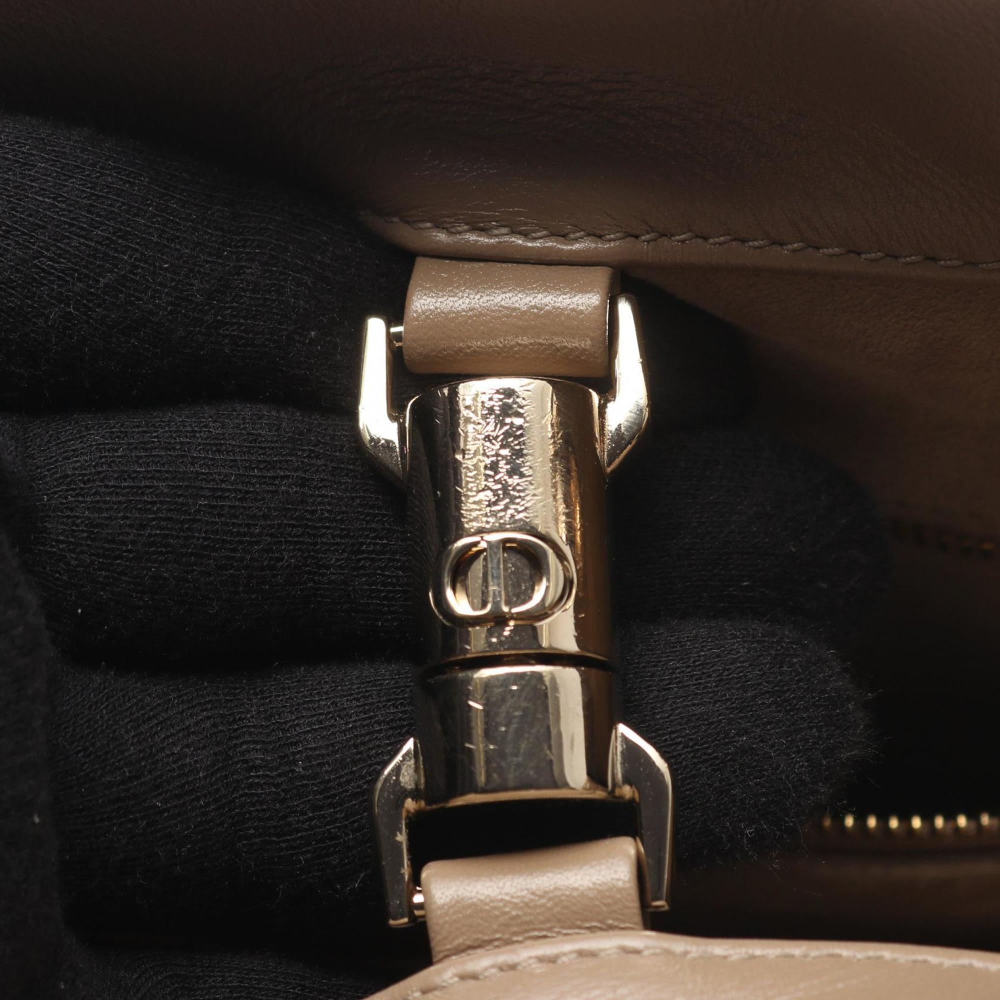 Christian Dior Beige Leather Tote Bag (Pre-Owned)