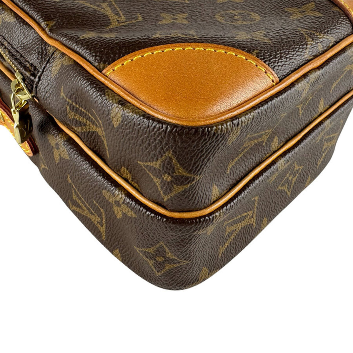 Louis Vuitton Brown Monogram Monogram Shoulder Bag (Pre-Owned)