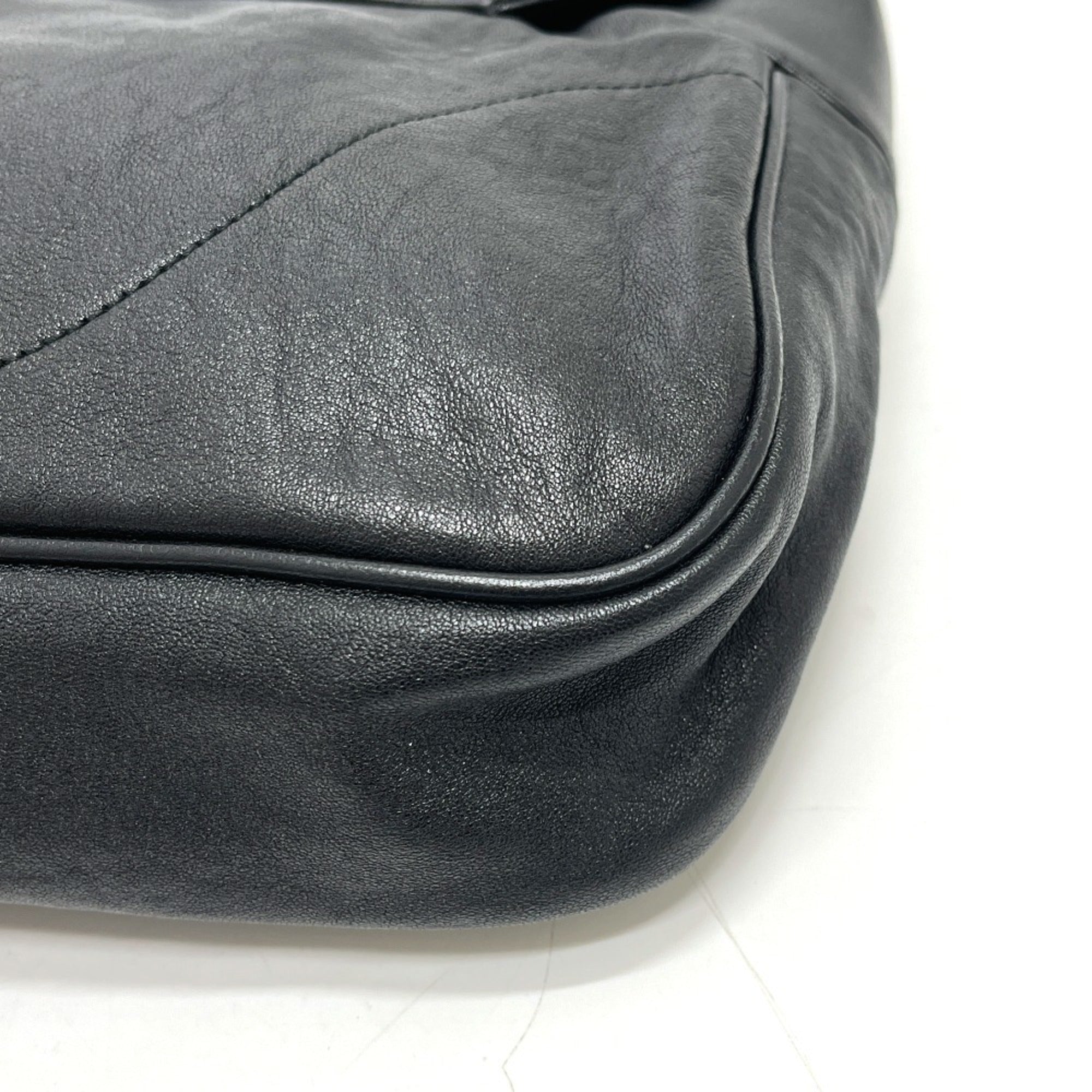 Gucci Gg Marmont Black Leather Handbag Shoulder Bag (Pre-Owned)