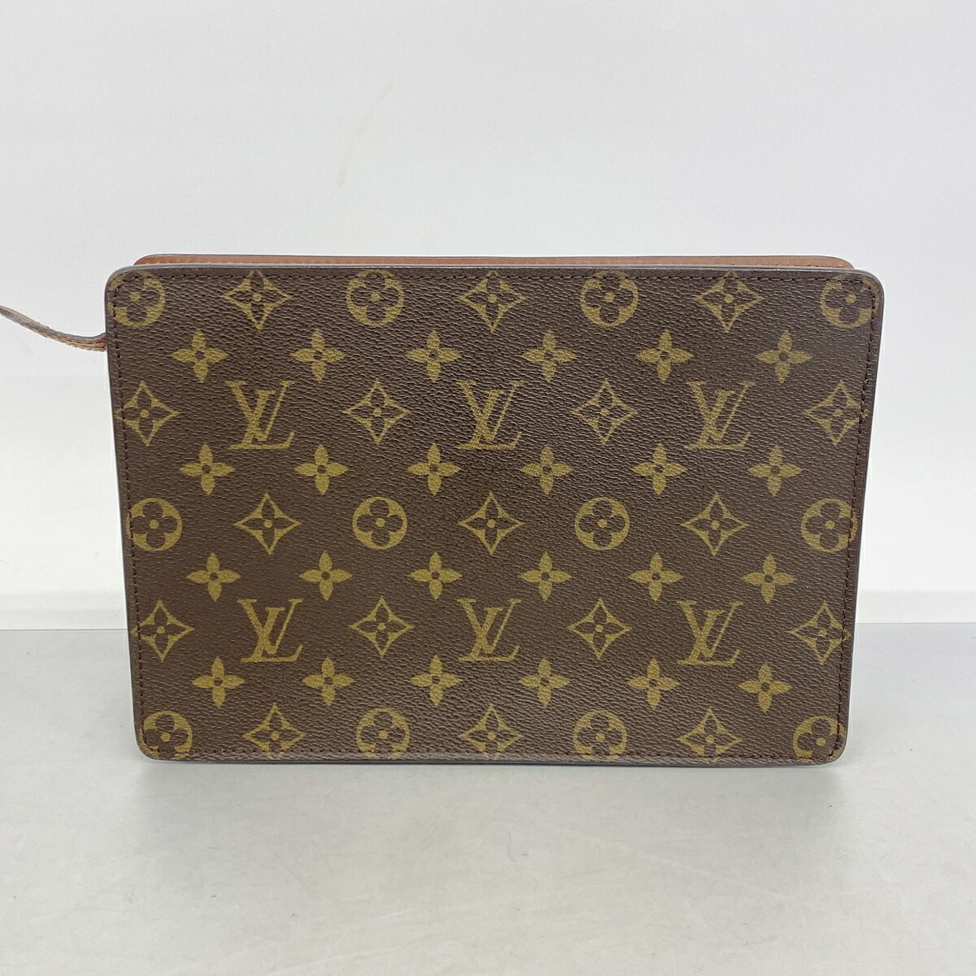 Louis Vuitton Brown Clutch Bag (Pre-Owned)