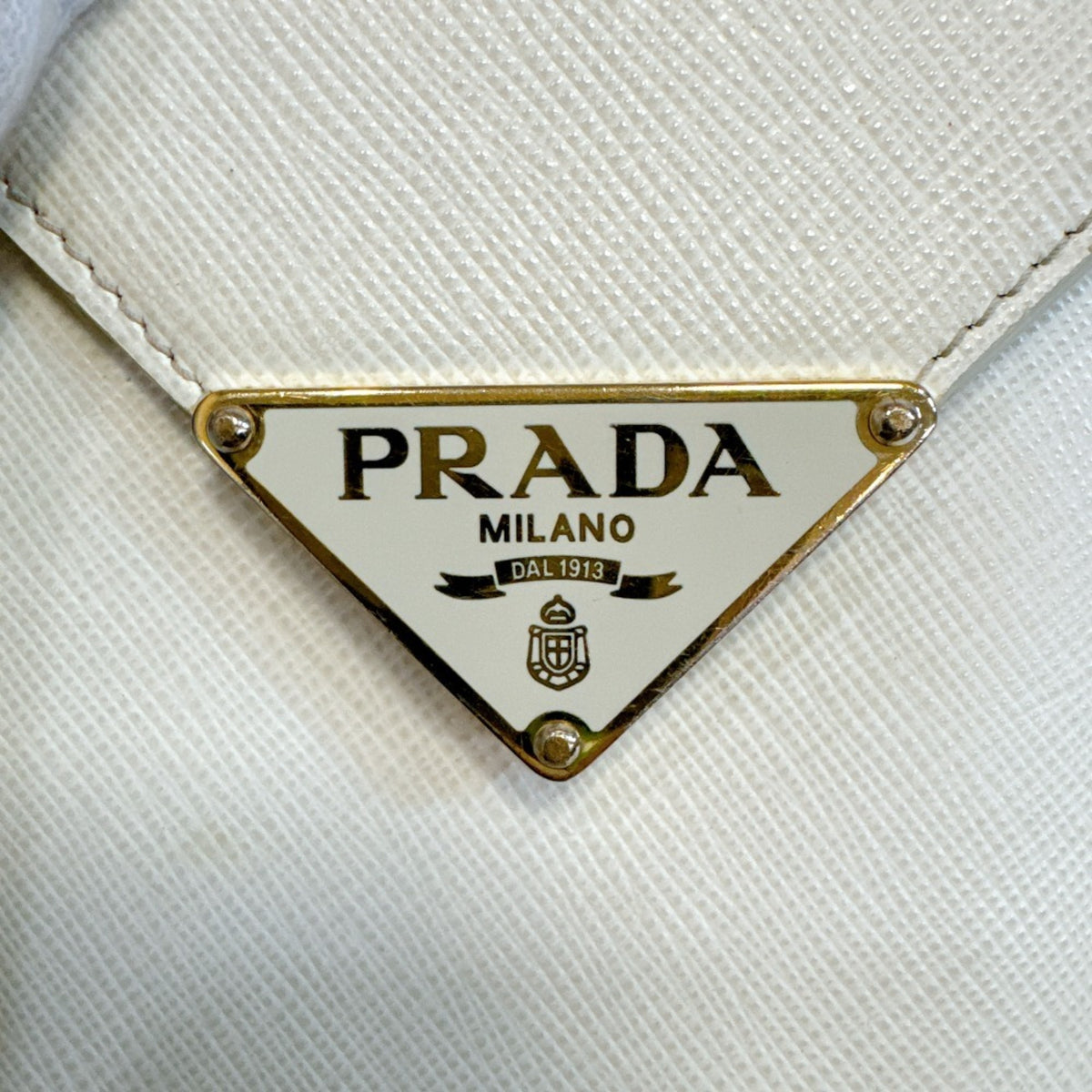 Prada White Leather Shoulder Bag (Pre-Owned)